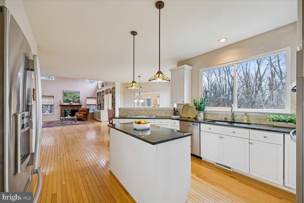 MIDDLEBROOK MANOR - Residential