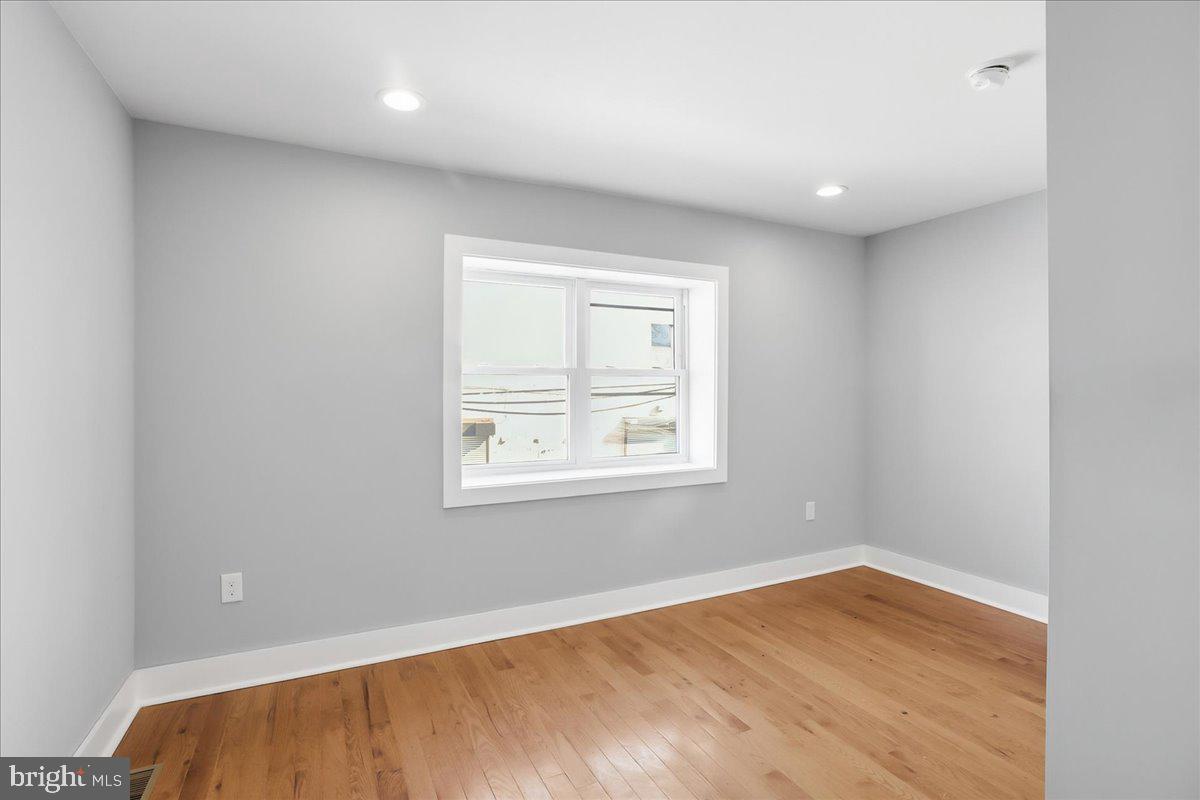 POINT BREEZE - Residential