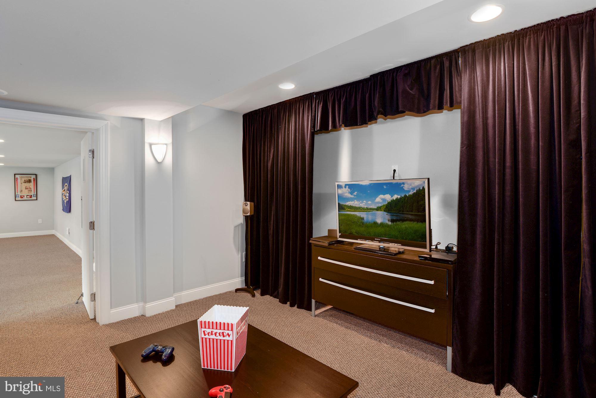 PINDELL WOODS - Residential