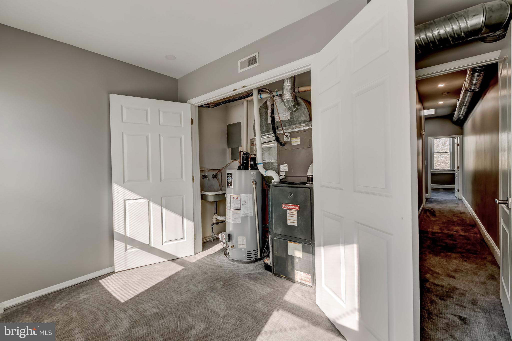 HAMPDEN HISTORIC DISTRICT - Residential Lease