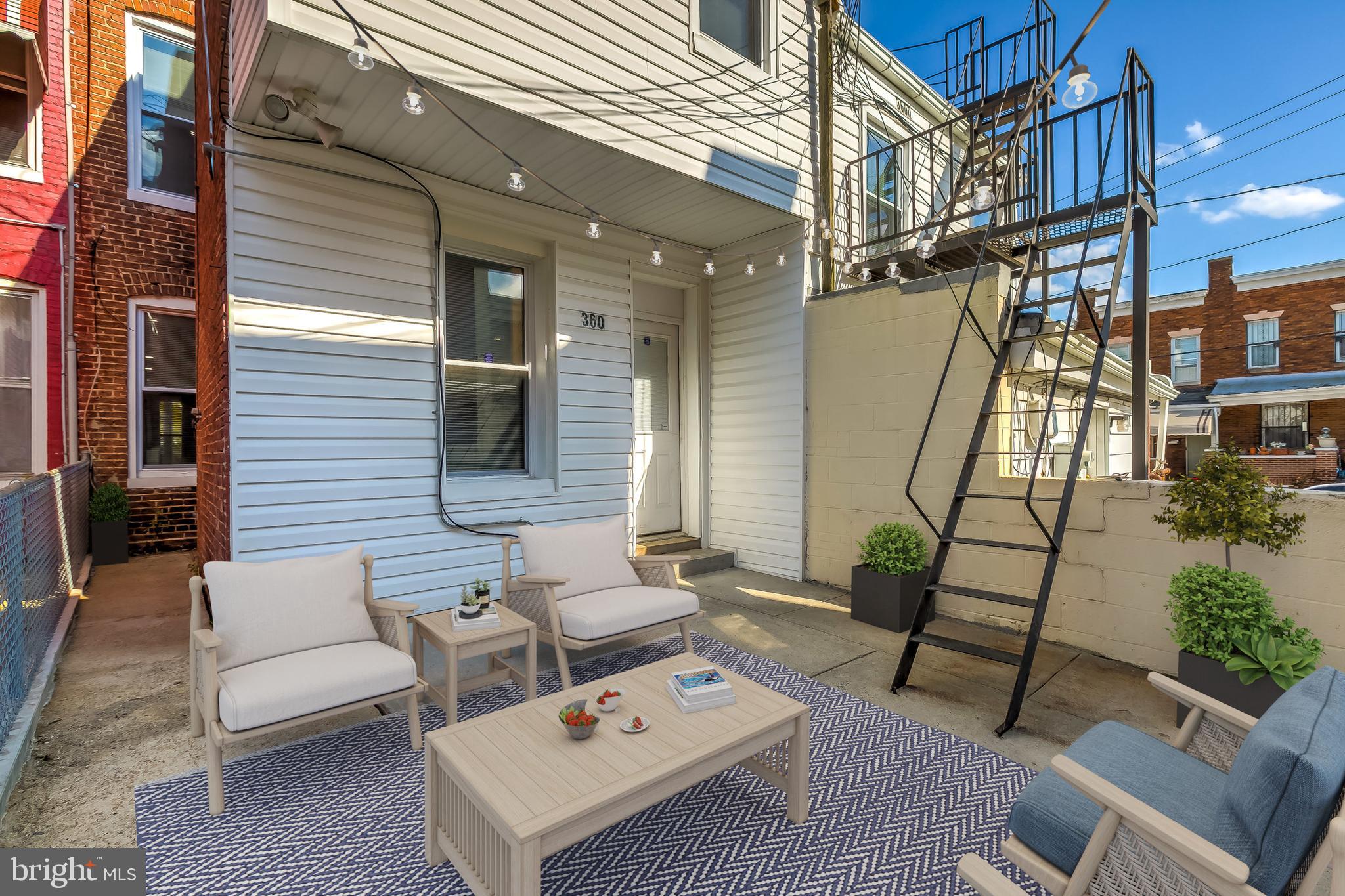 HAMPDEN HISTORIC DISTRICT - Residential Lease