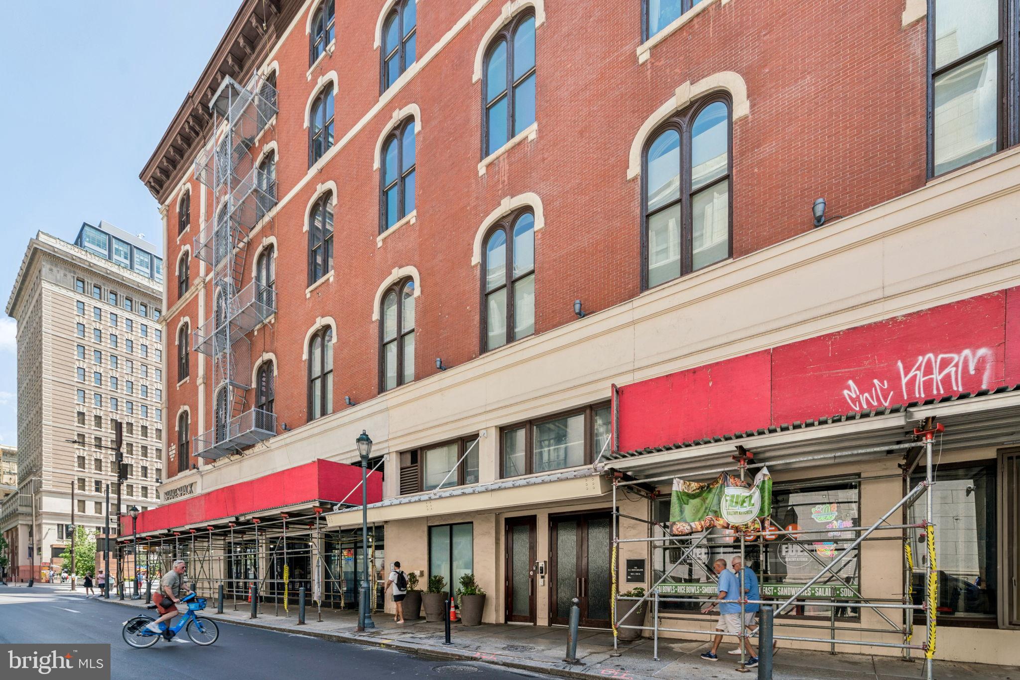 WASHINGTON SQ WEST - Residential