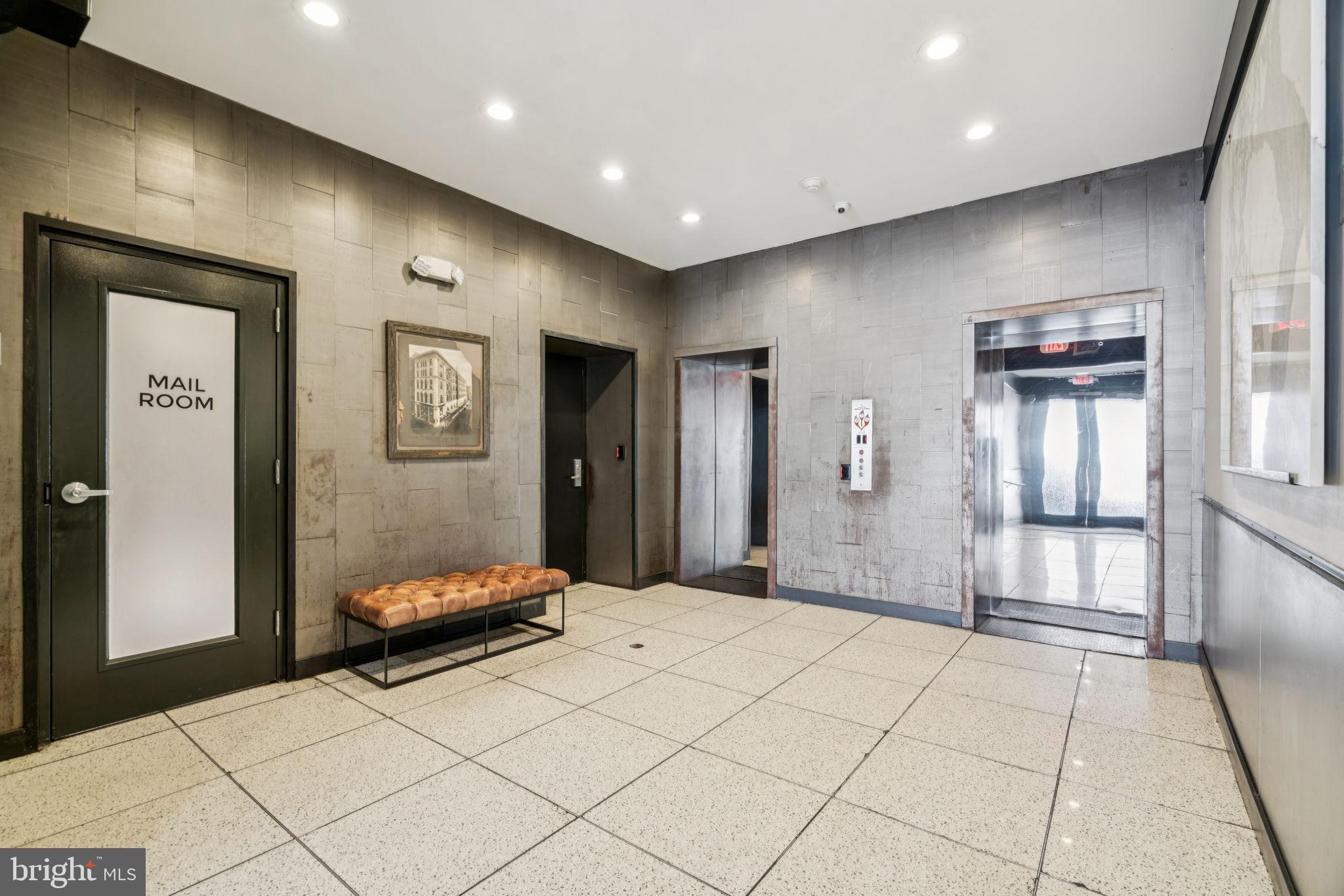 WASHINGTON SQ WEST - Residential