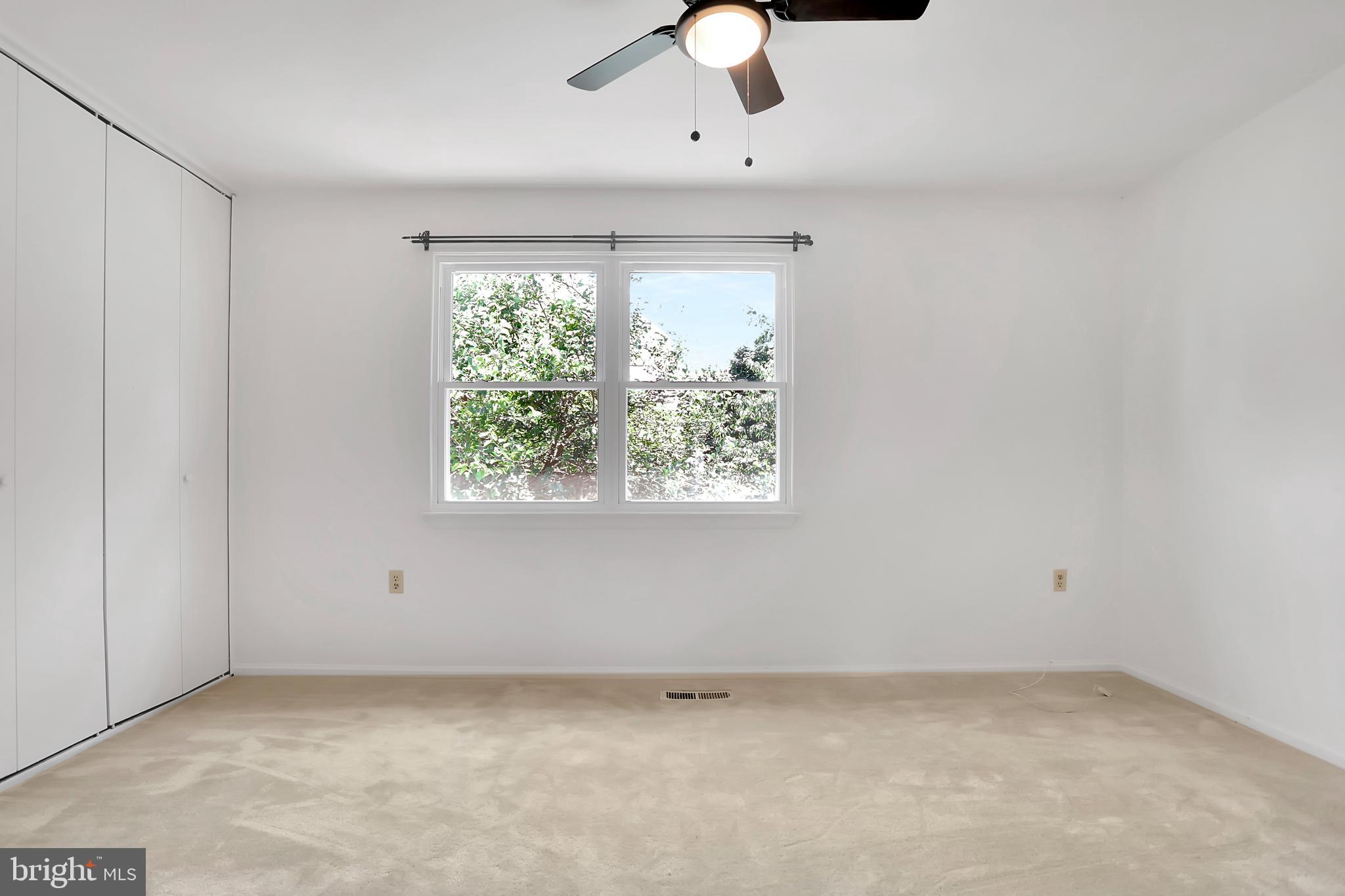 SURRY SQUARE - Residential