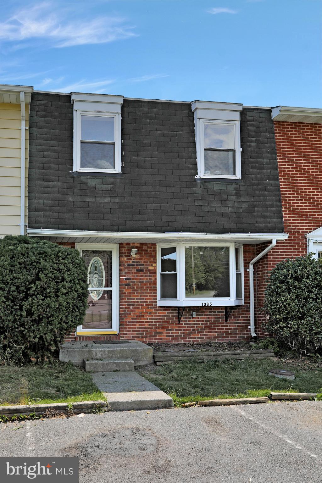 SURRY SQUARE - Residential