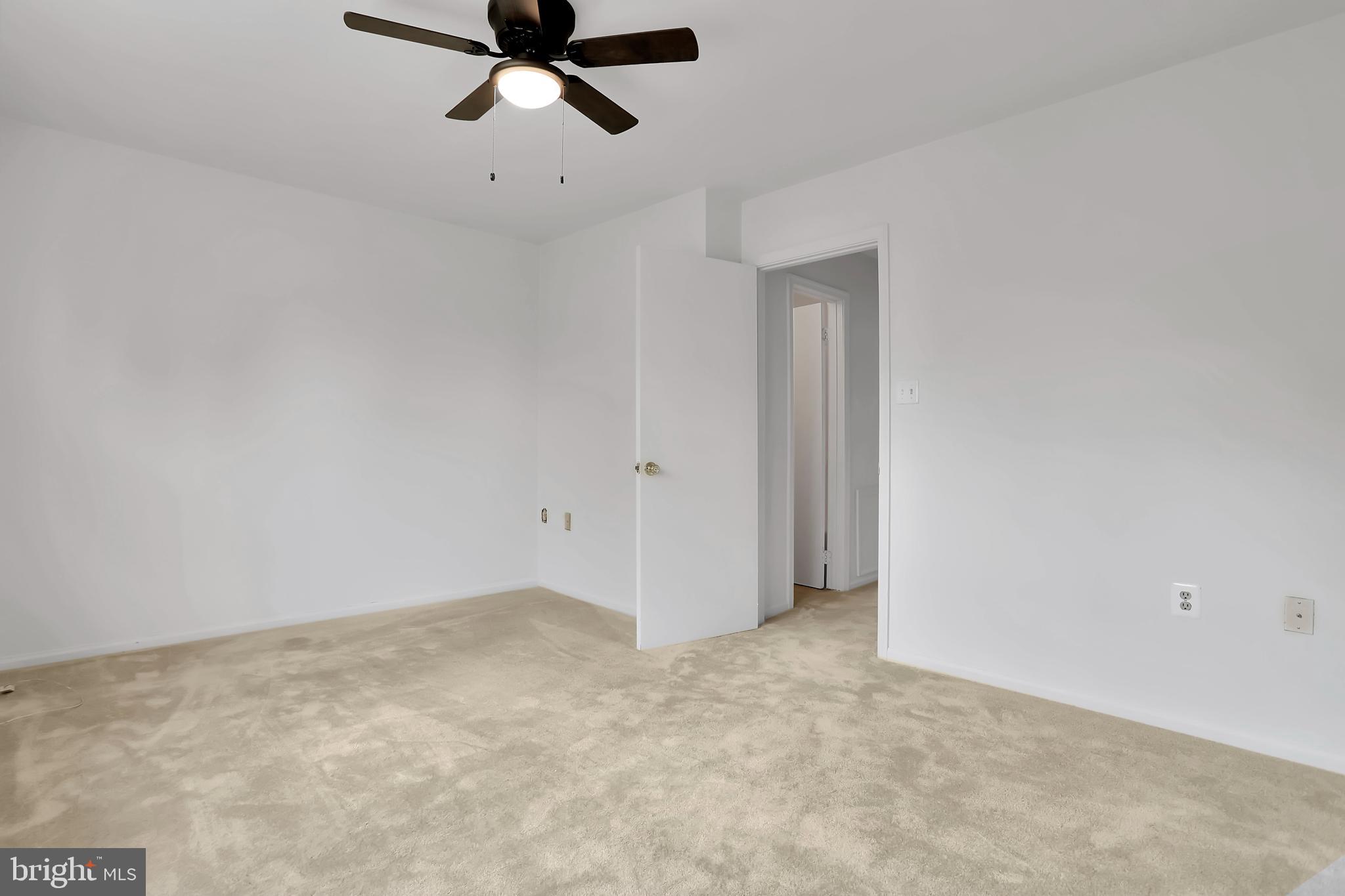 SURRY SQUARE - Residential