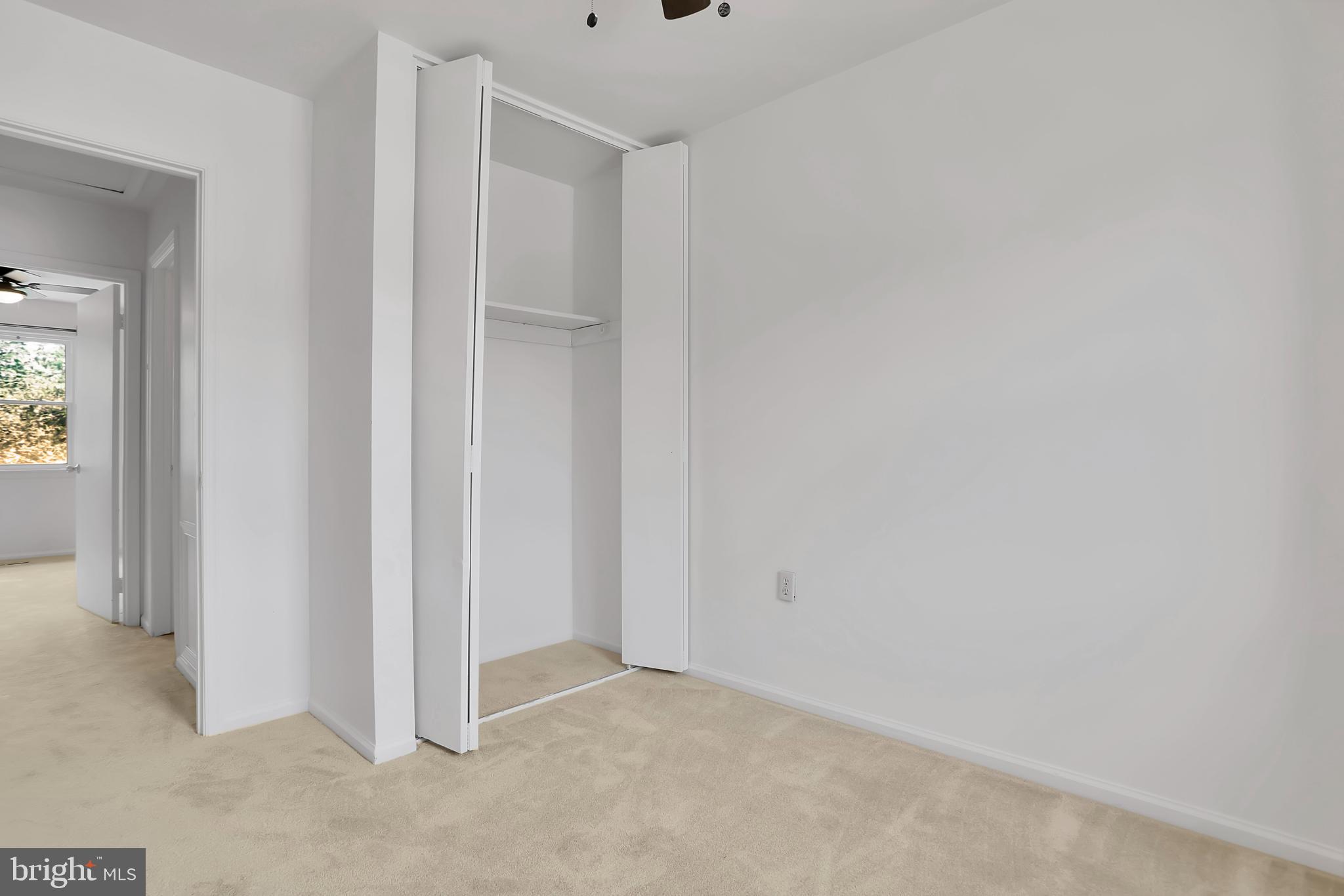 SURRY SQUARE - Residential