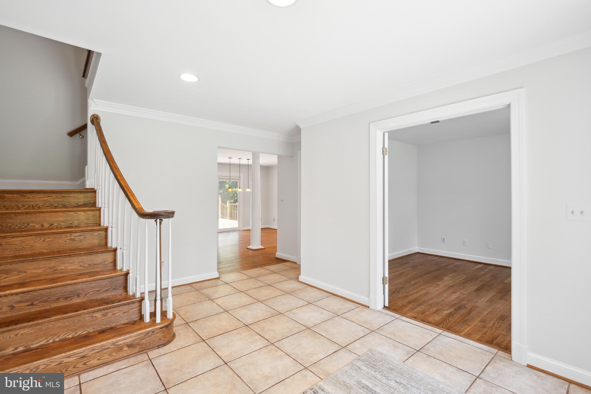 RIVERS EDGE - Residential