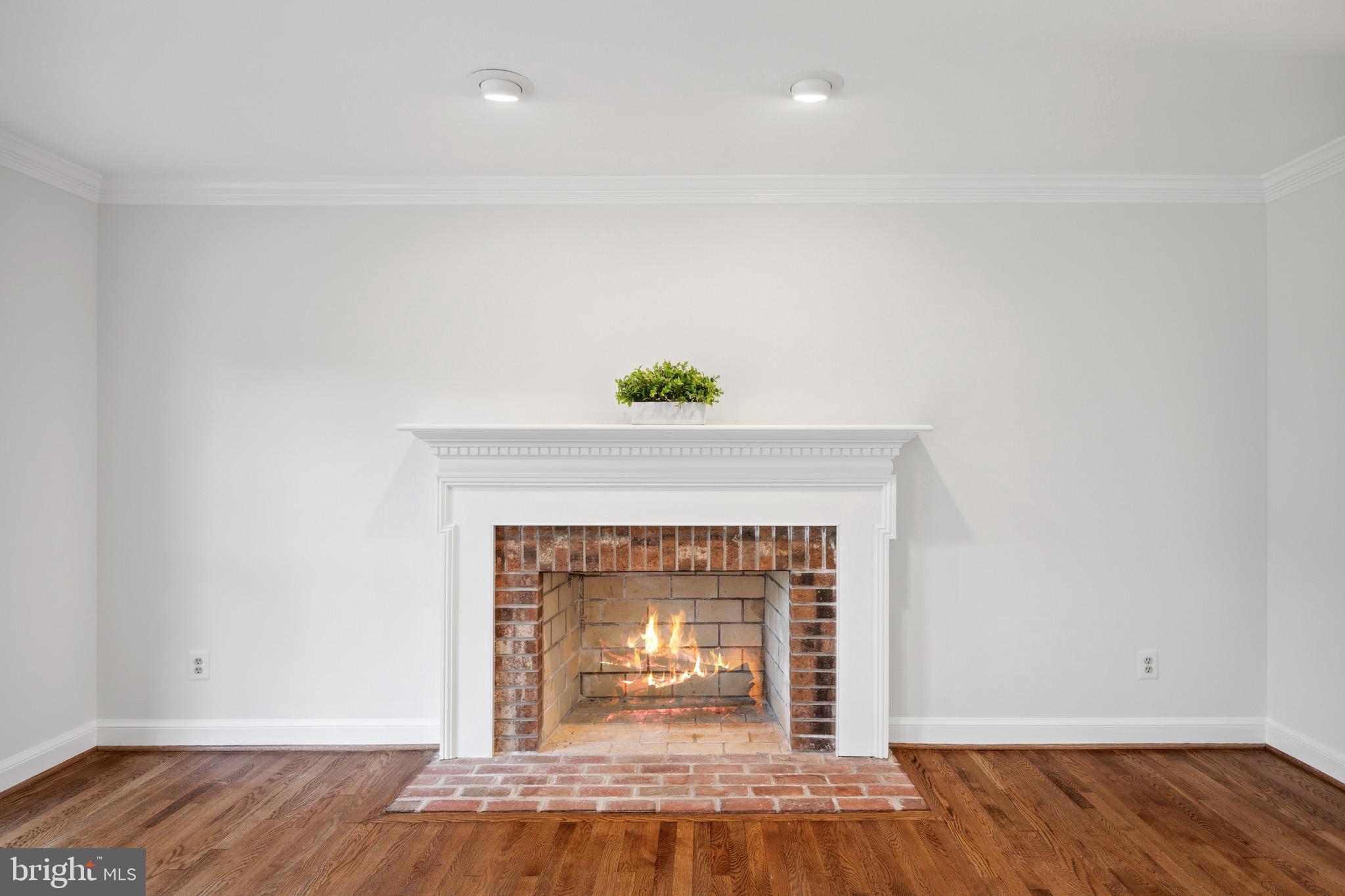 RIVERS EDGE - Residential