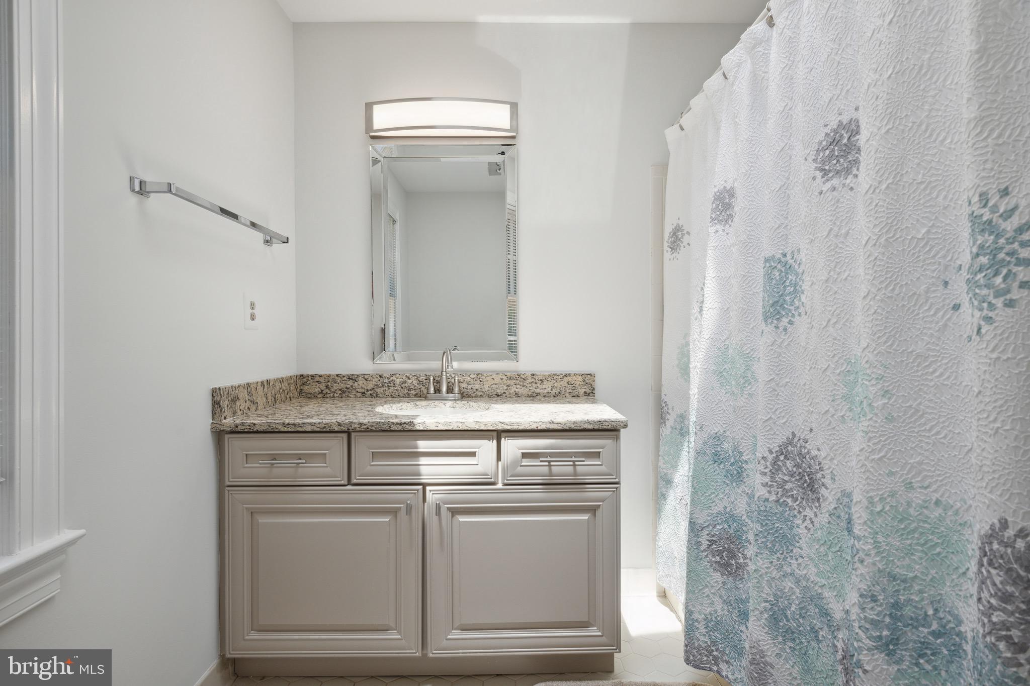 RIVERS EDGE - Residential