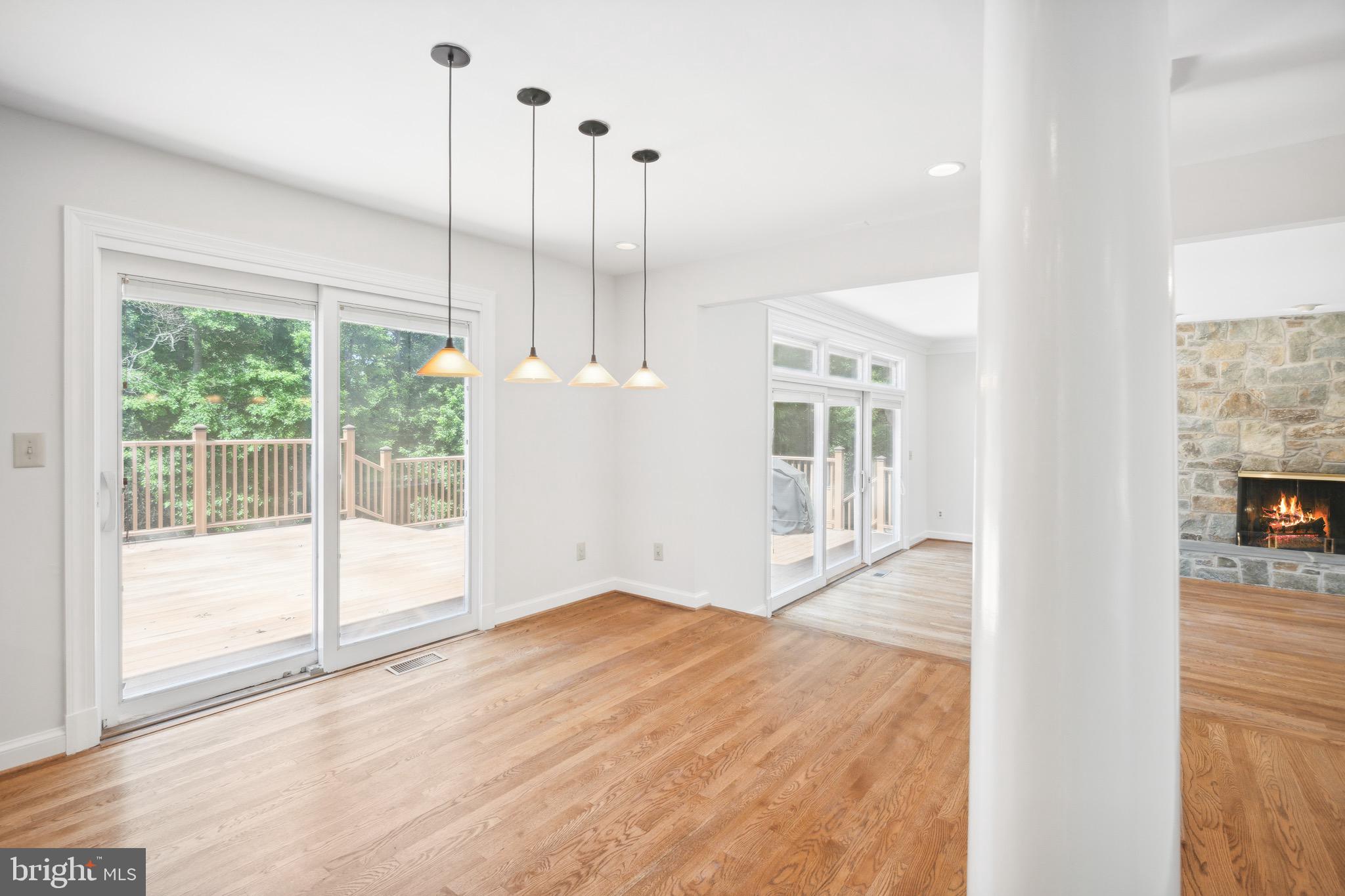 RIVERS EDGE - Residential