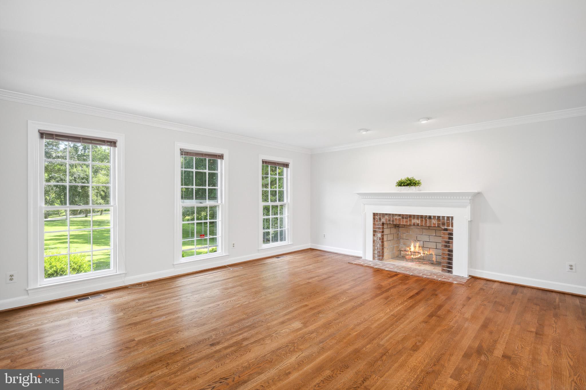 RIVERS EDGE - Residential