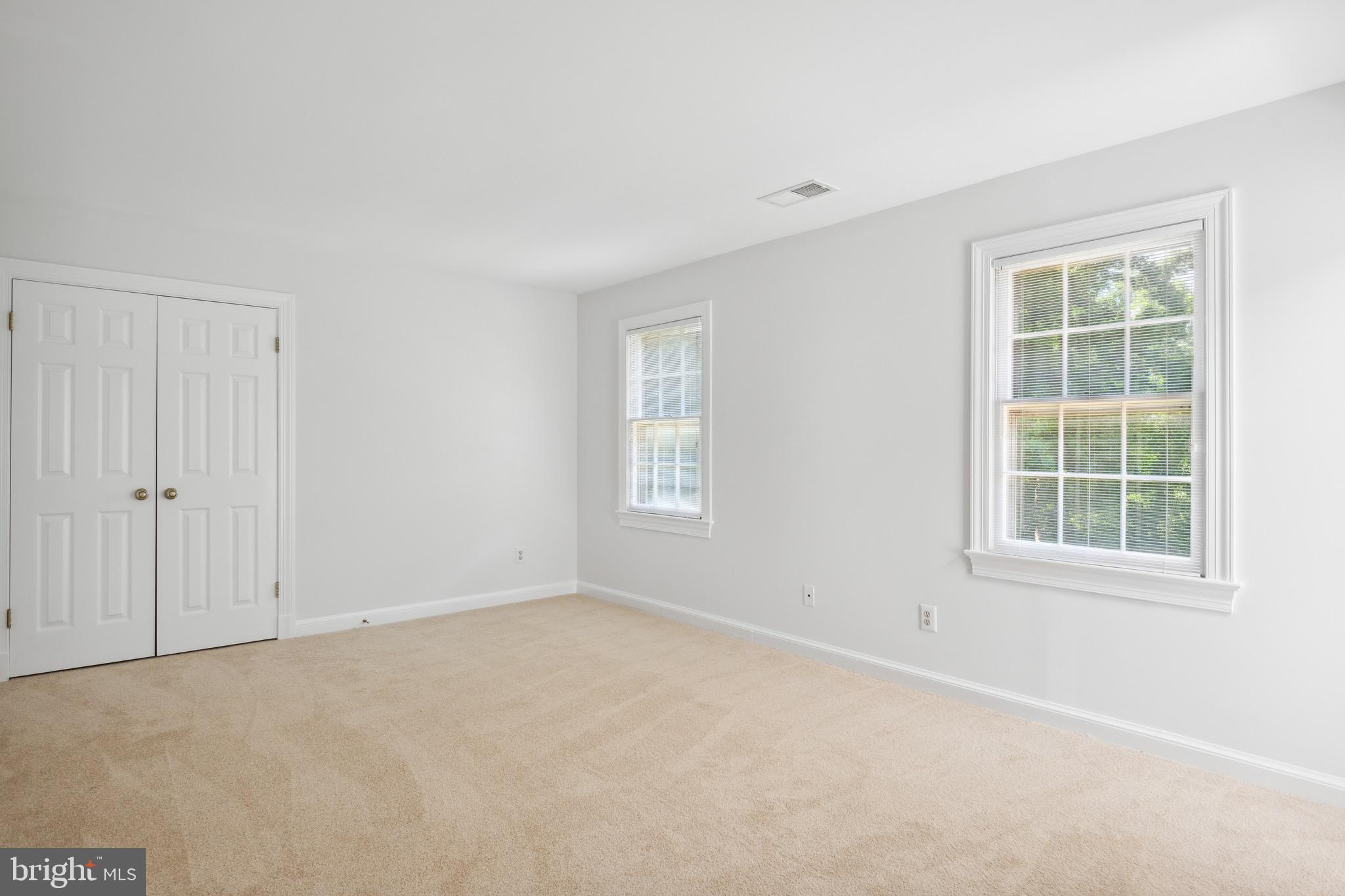 RIVERS EDGE - Residential