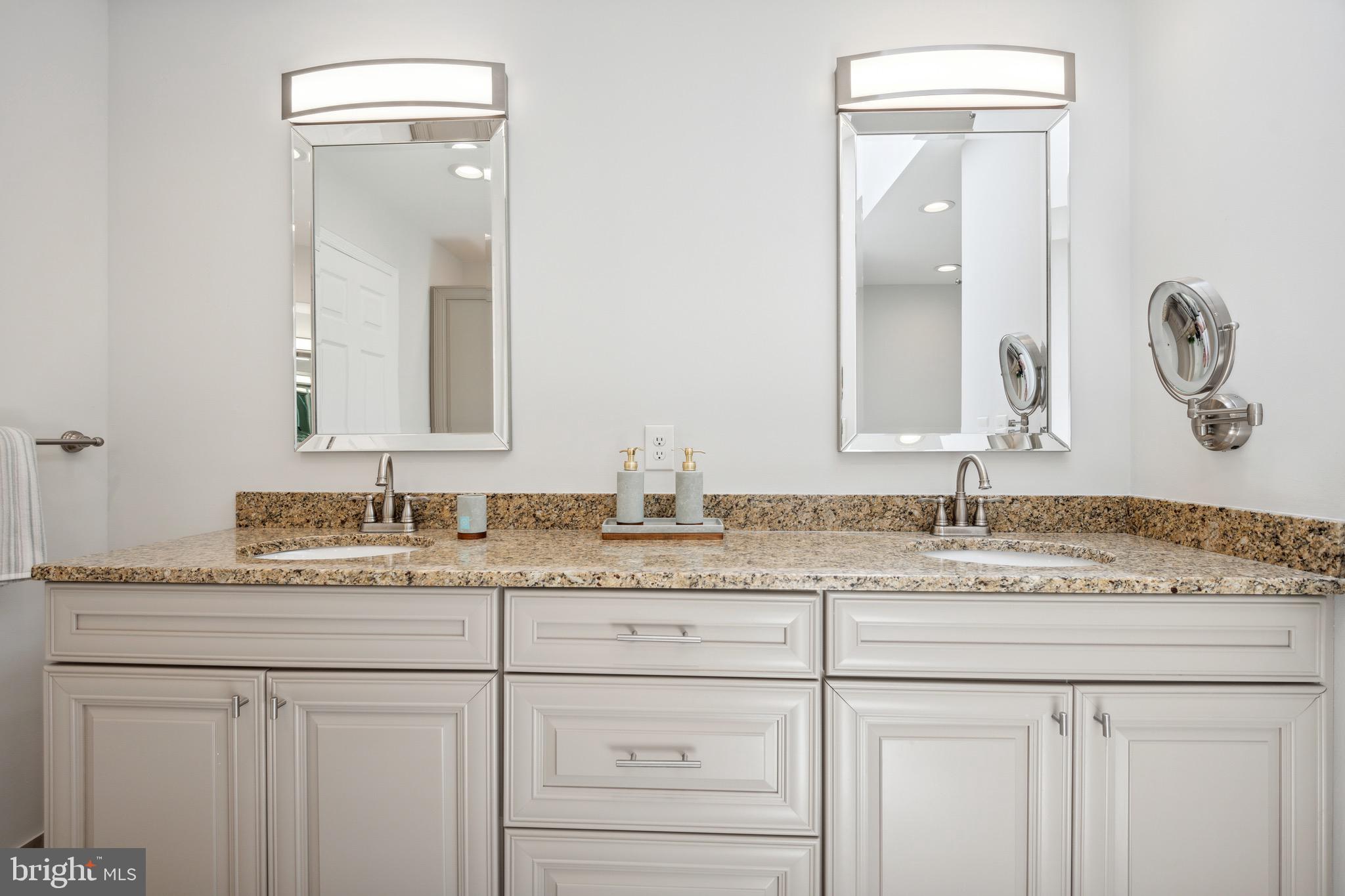 RIVERS EDGE - Residential