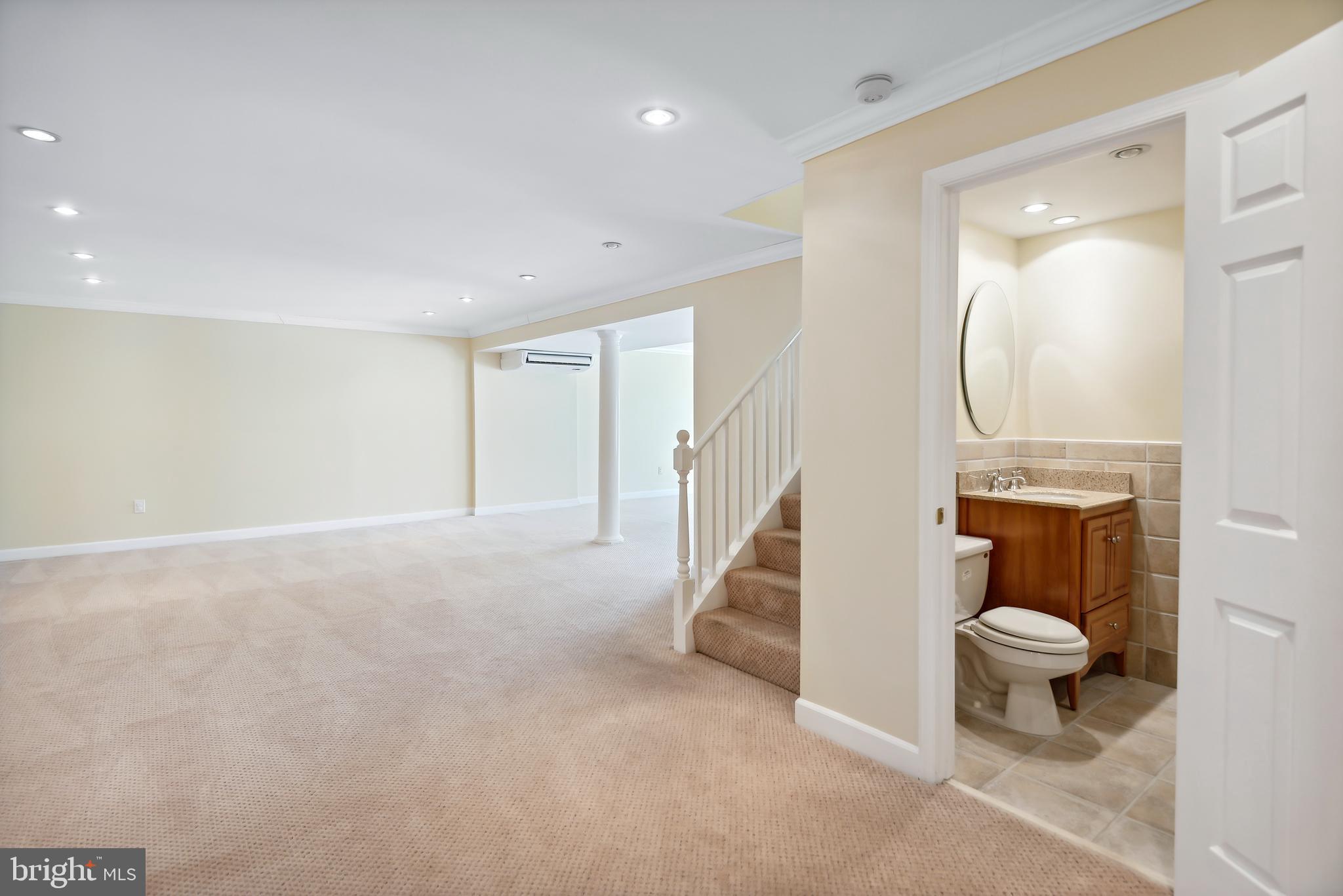 RIVERS EDGE - Residential