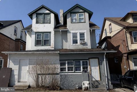 Townhouse For Sale - 21 N Westfield Avenue<br/> TRENTON, NJ 08618