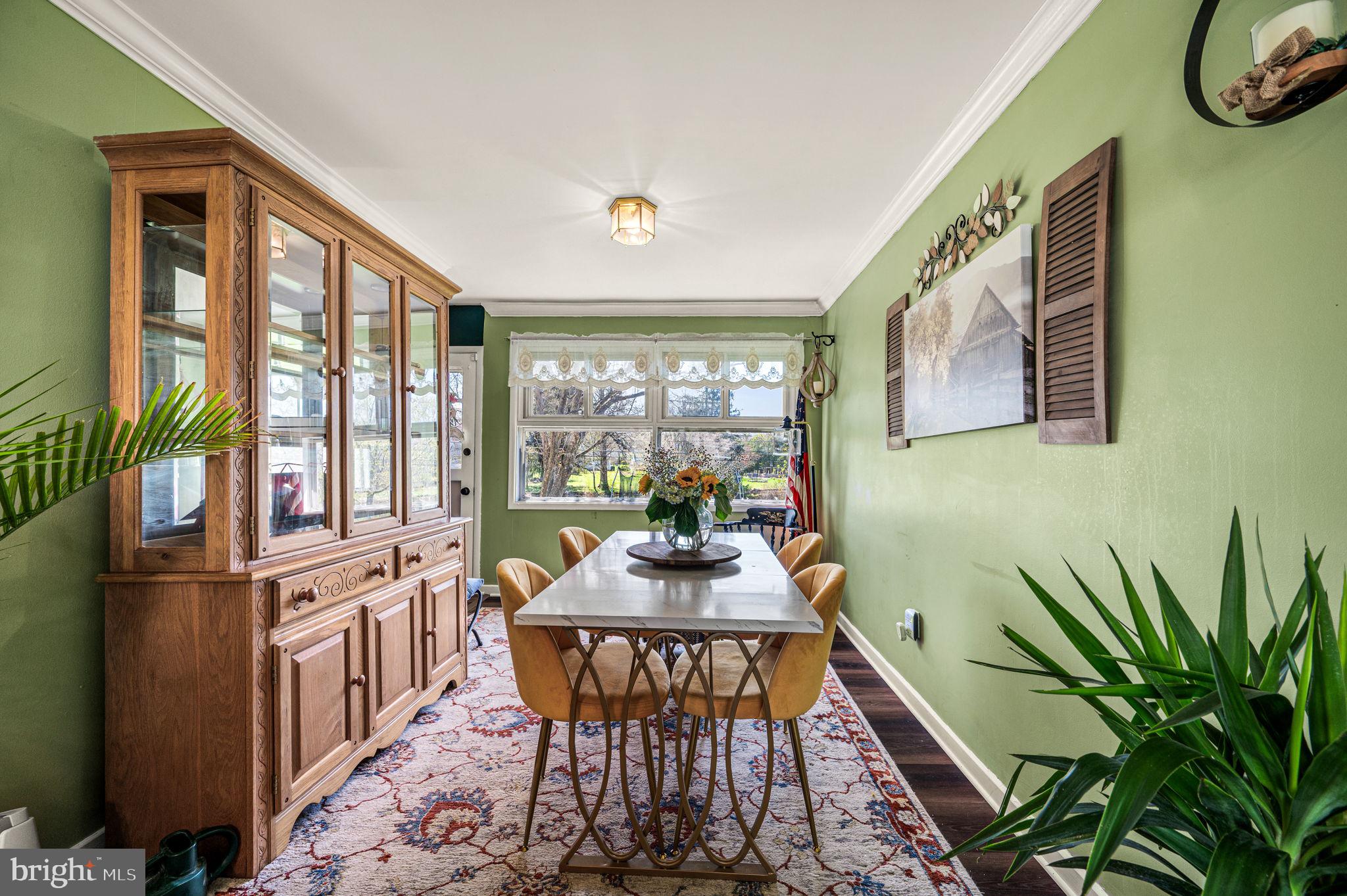 MEADOWBROOK - Residential