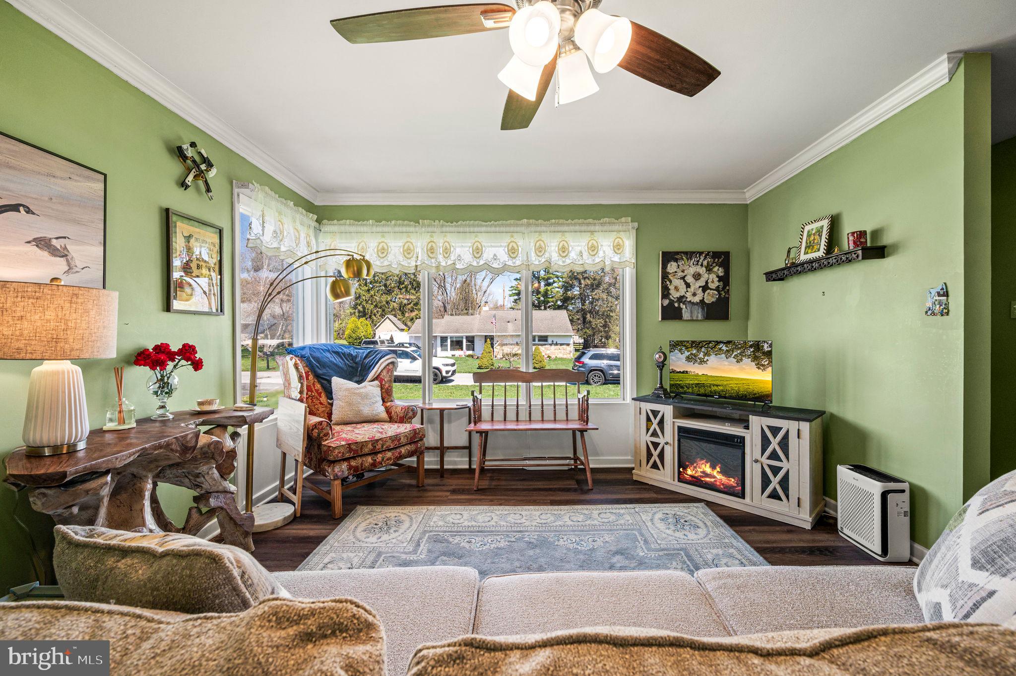 MEADOWBROOK - Residential