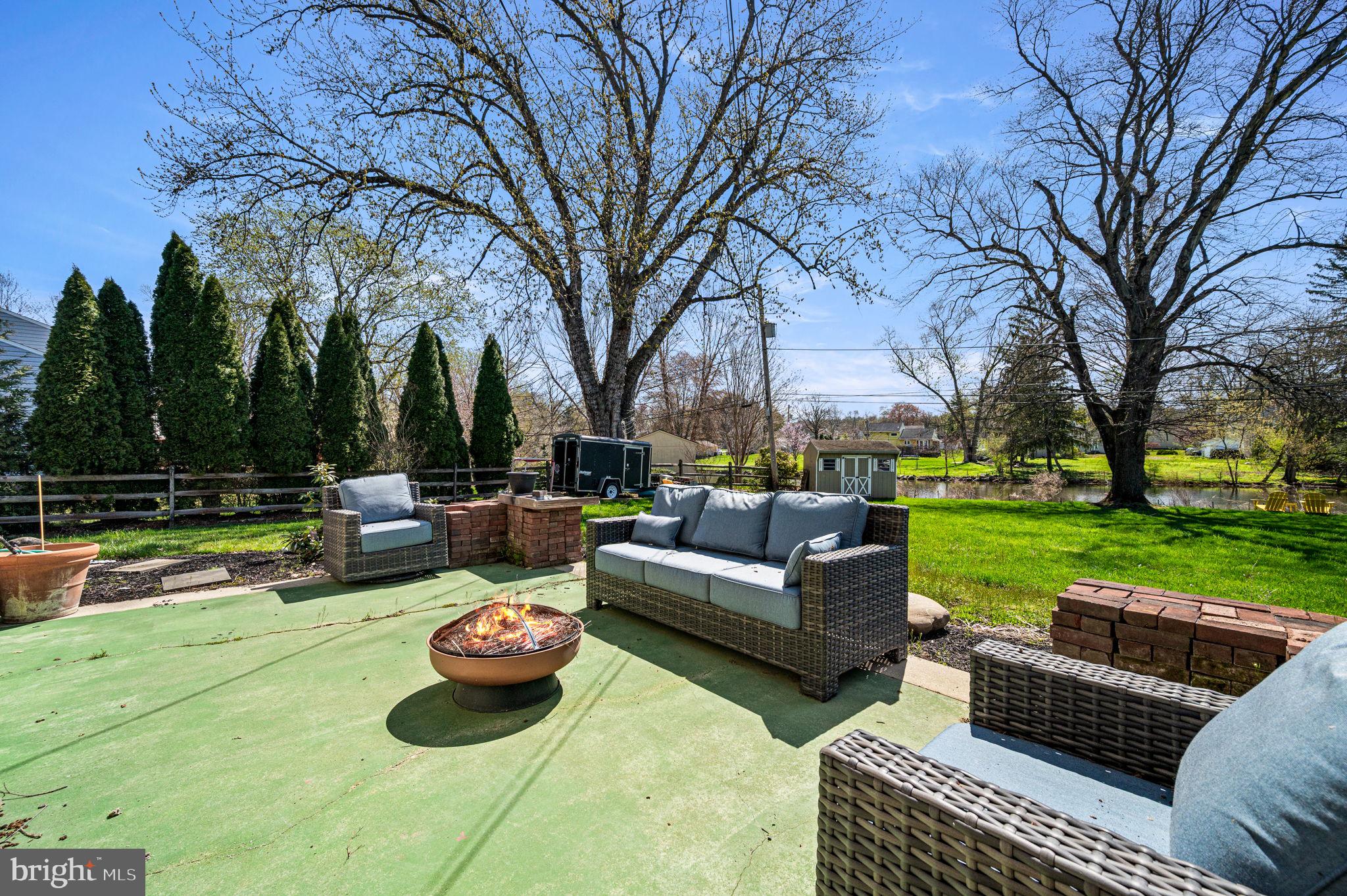 MEADOWBROOK - Residential