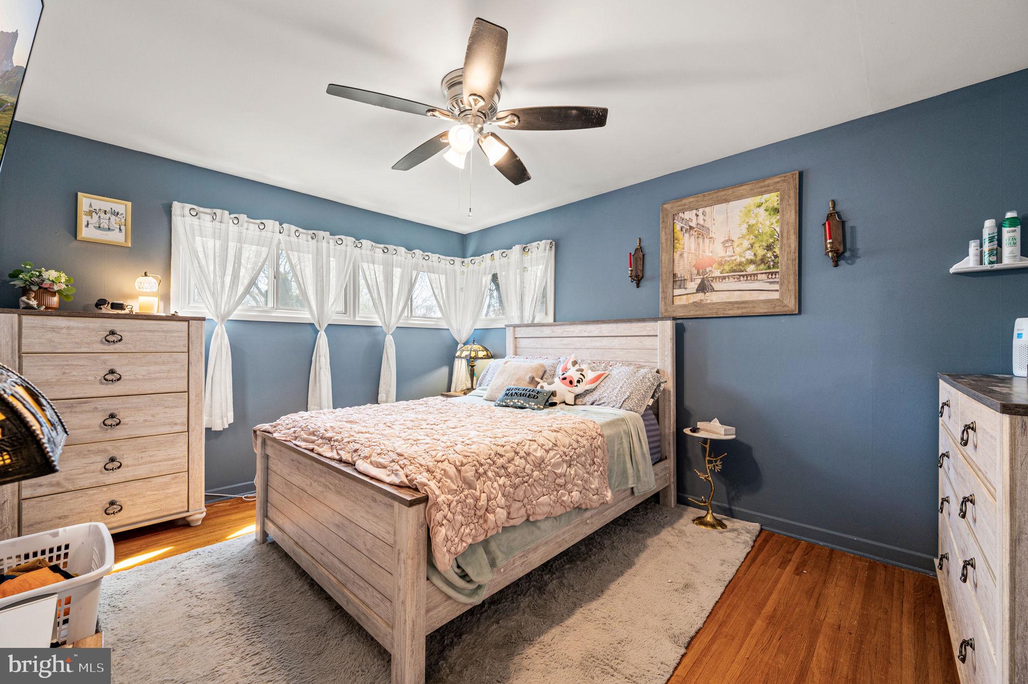 MEADOWBROOK - Residential