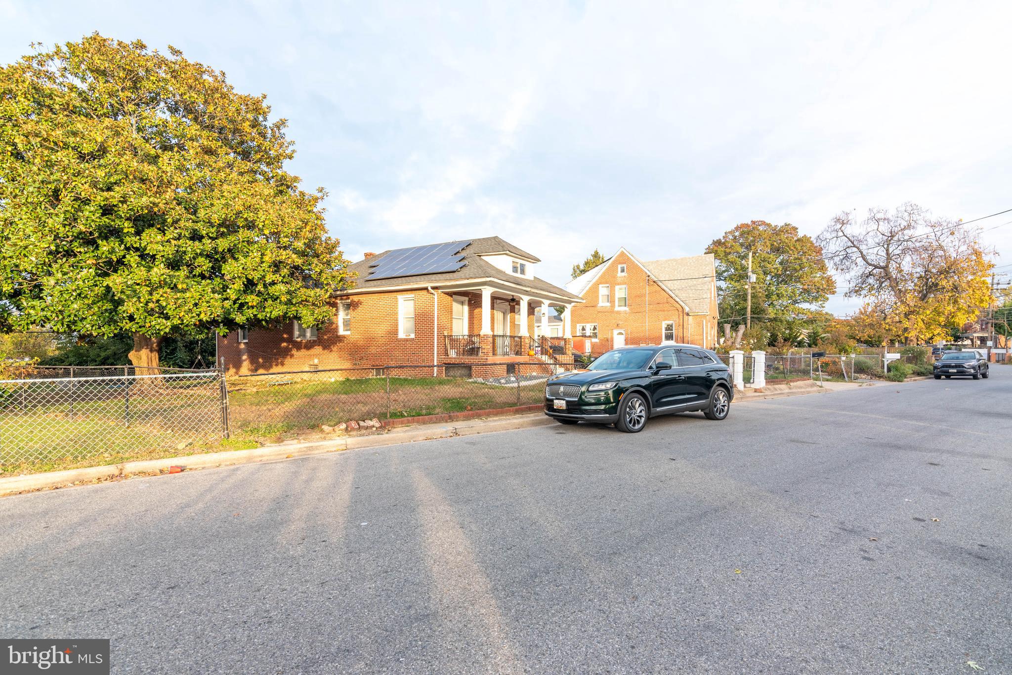 CORAL HILLS - Residential