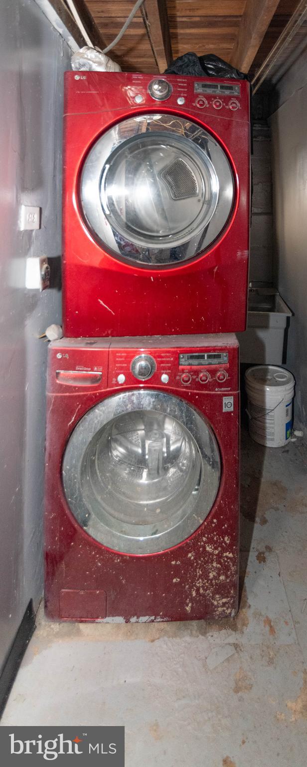 CORAL HILLS - Residential