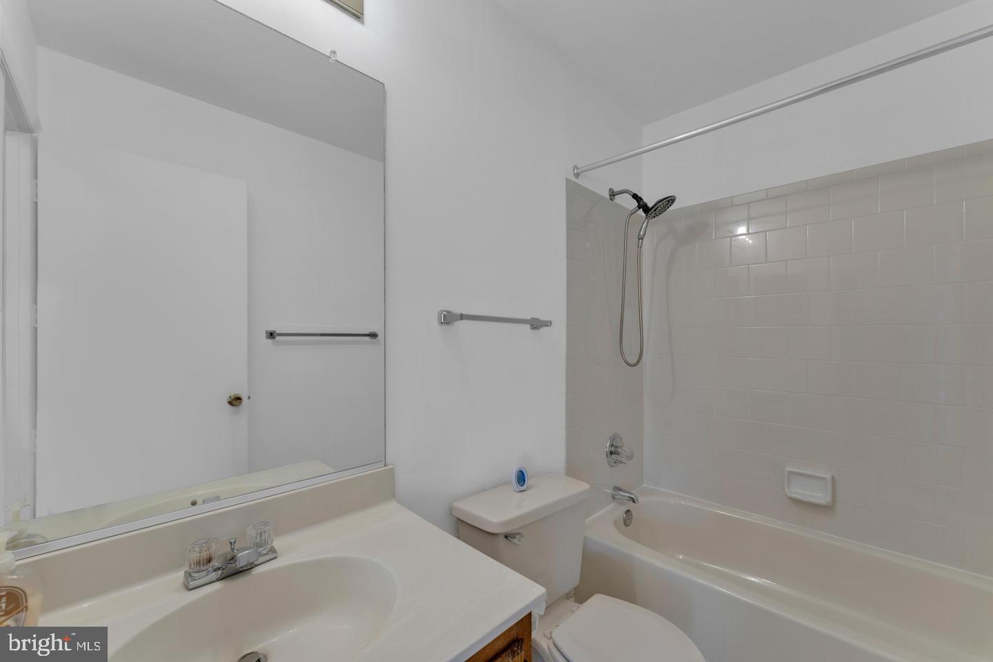 VILLAGES OF MARLBOROUGH - Residential Lease