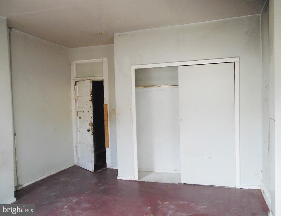 JOHNSTON SQUARE - Residential