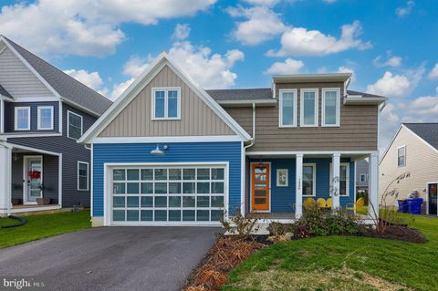 Photo of 1426 Barrington Drive, Mount Joy, PA 17552 (MLS # PALA2044602)