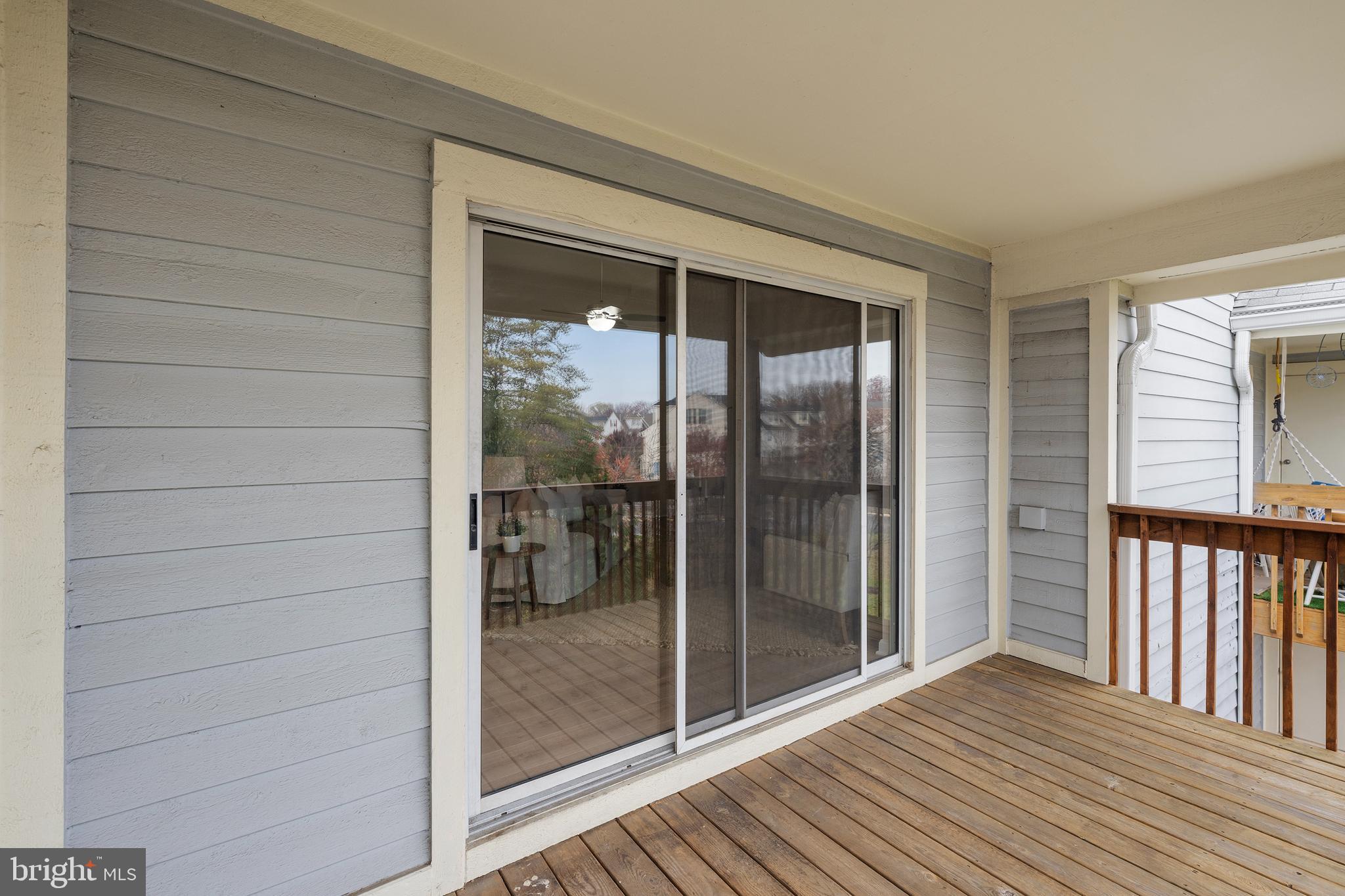 CROMWELL FOUNTAIN - Residential