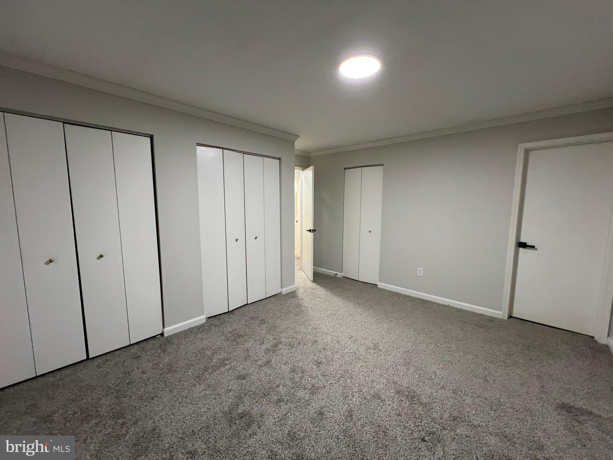 CROMWELL FOUNTAIN - Residential