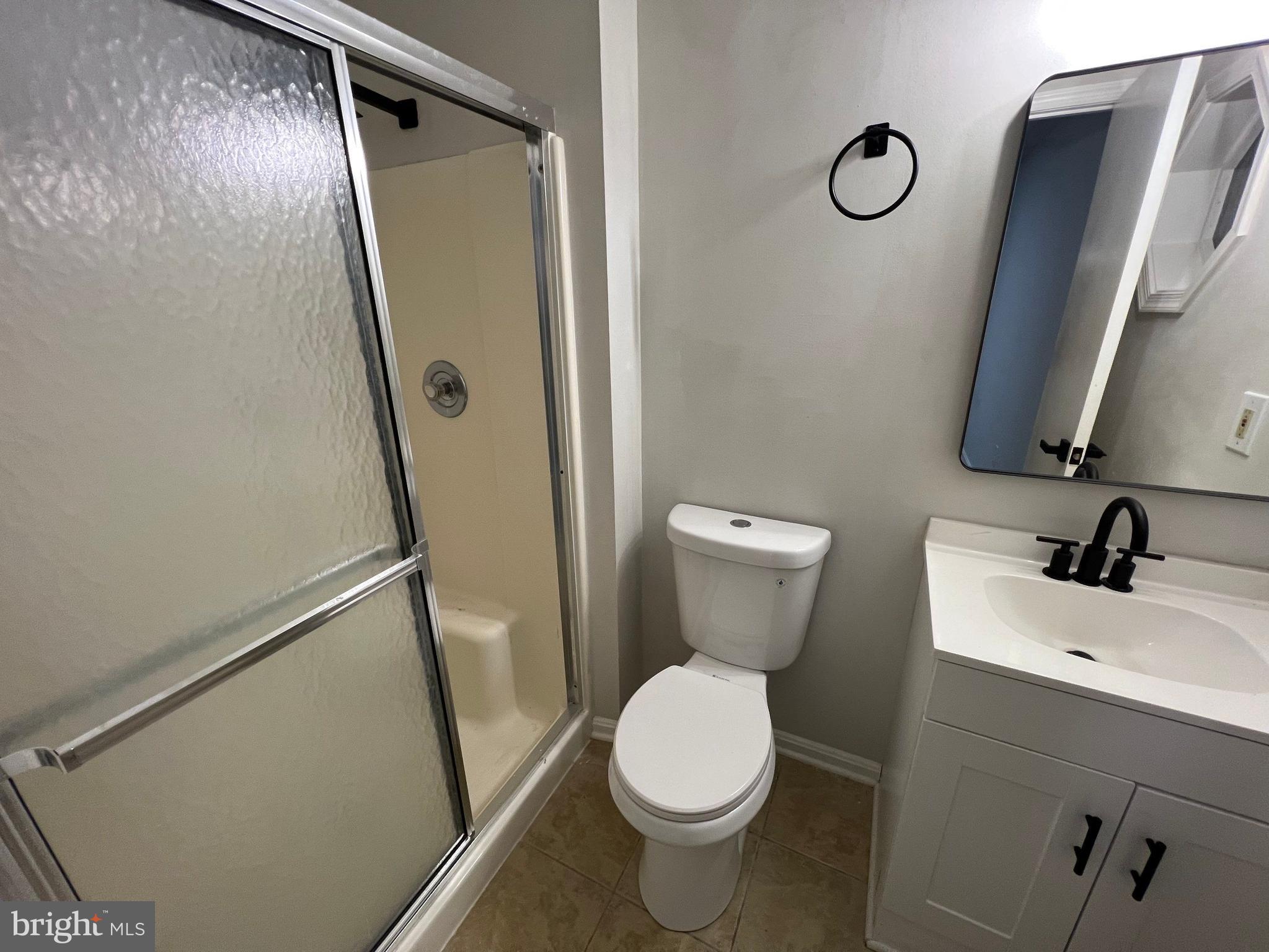 CROMWELL FOUNTAIN - Residential