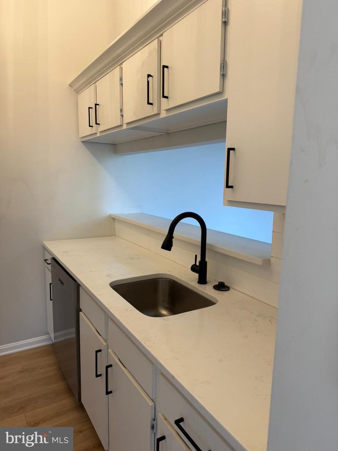 CROMWELL FOUNTAIN - Residential