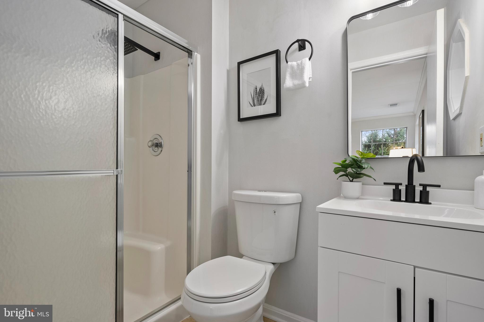 CROMWELL FOUNTAIN - Residential