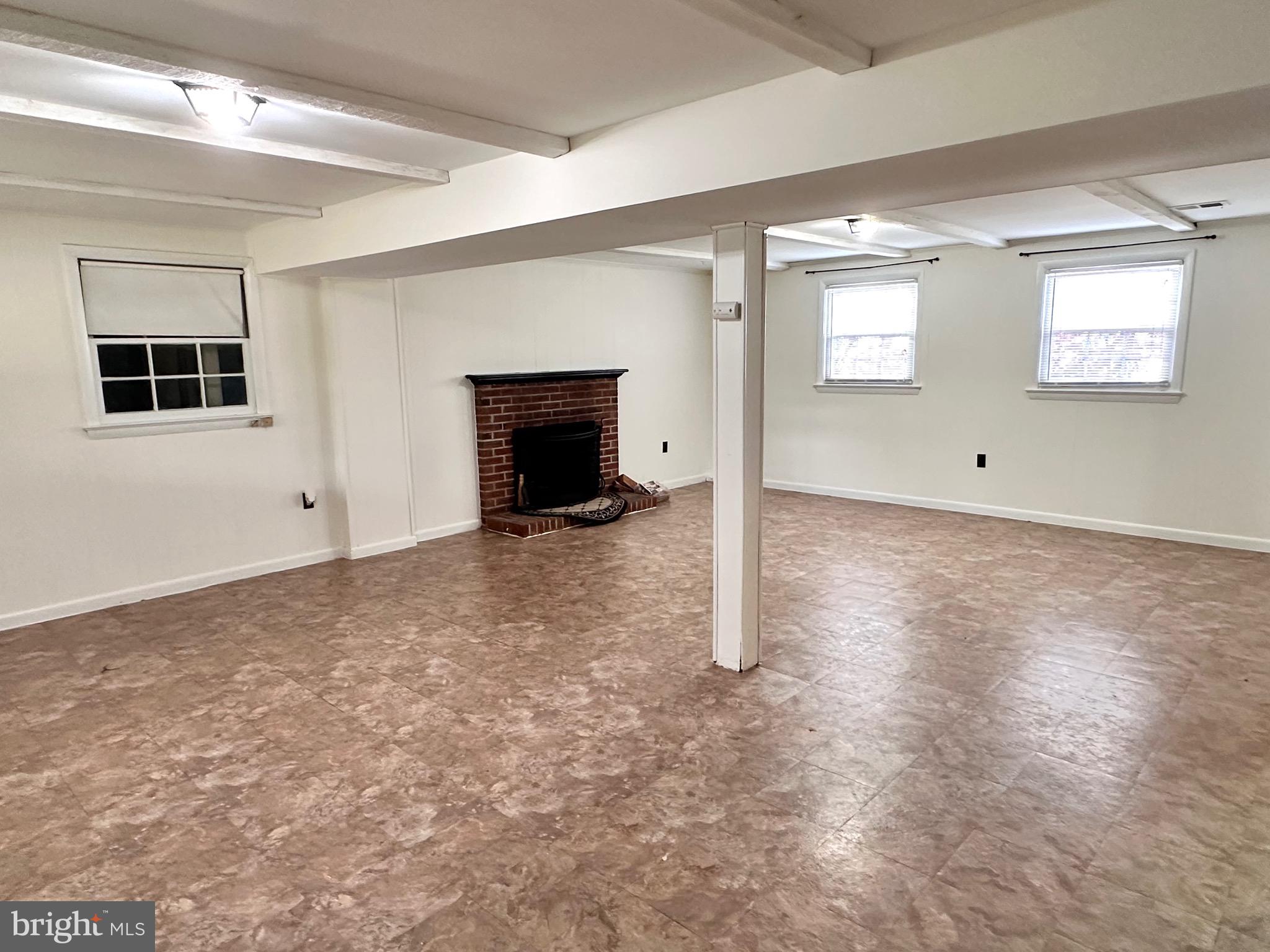 HAYFIELD FARM - Residential Lease