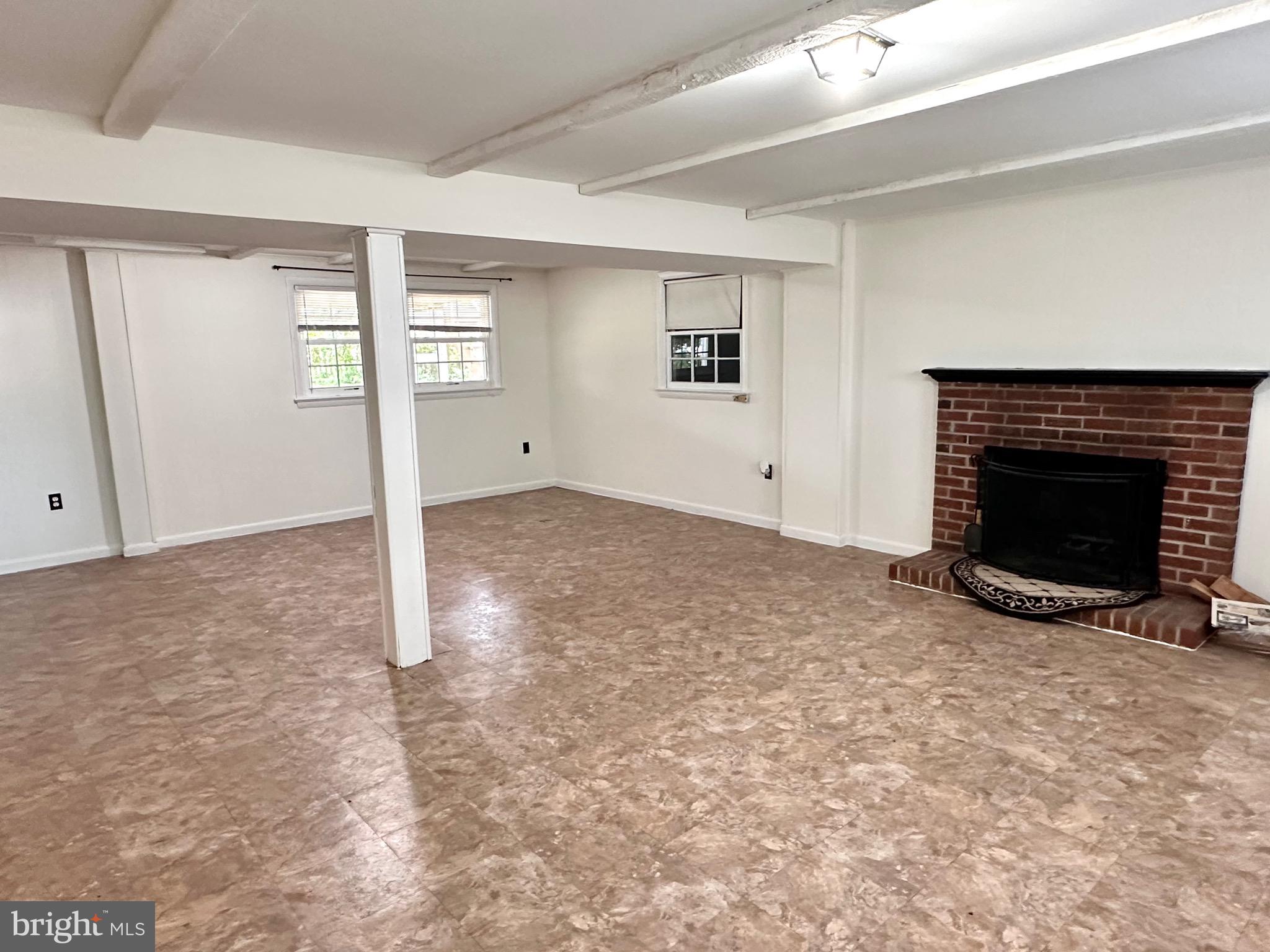 HAYFIELD FARM - Residential Lease