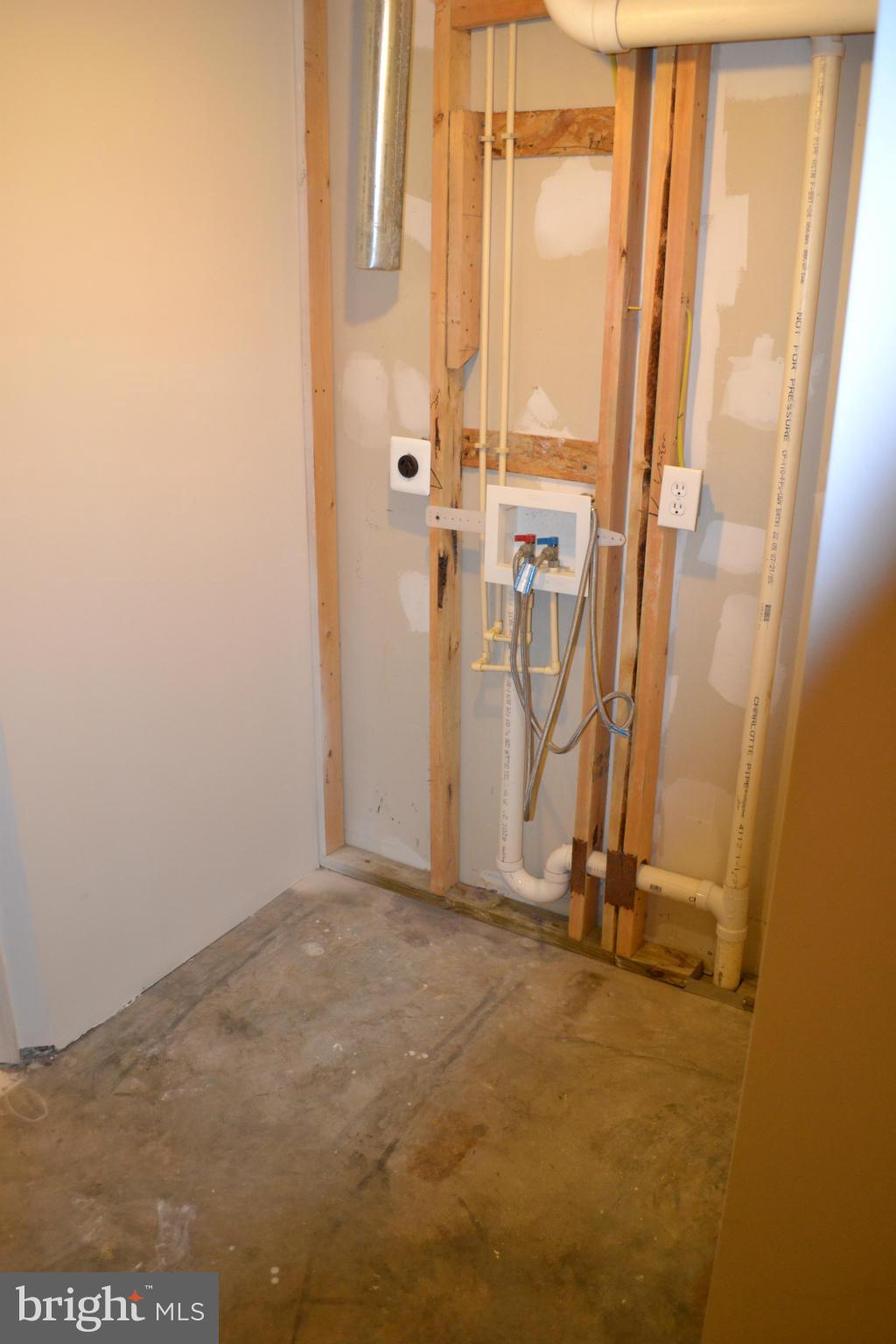 MILLS FARM - Residential