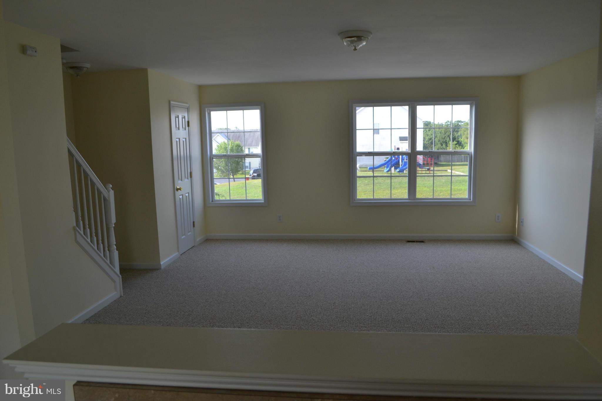 MILLS FARM - Residential