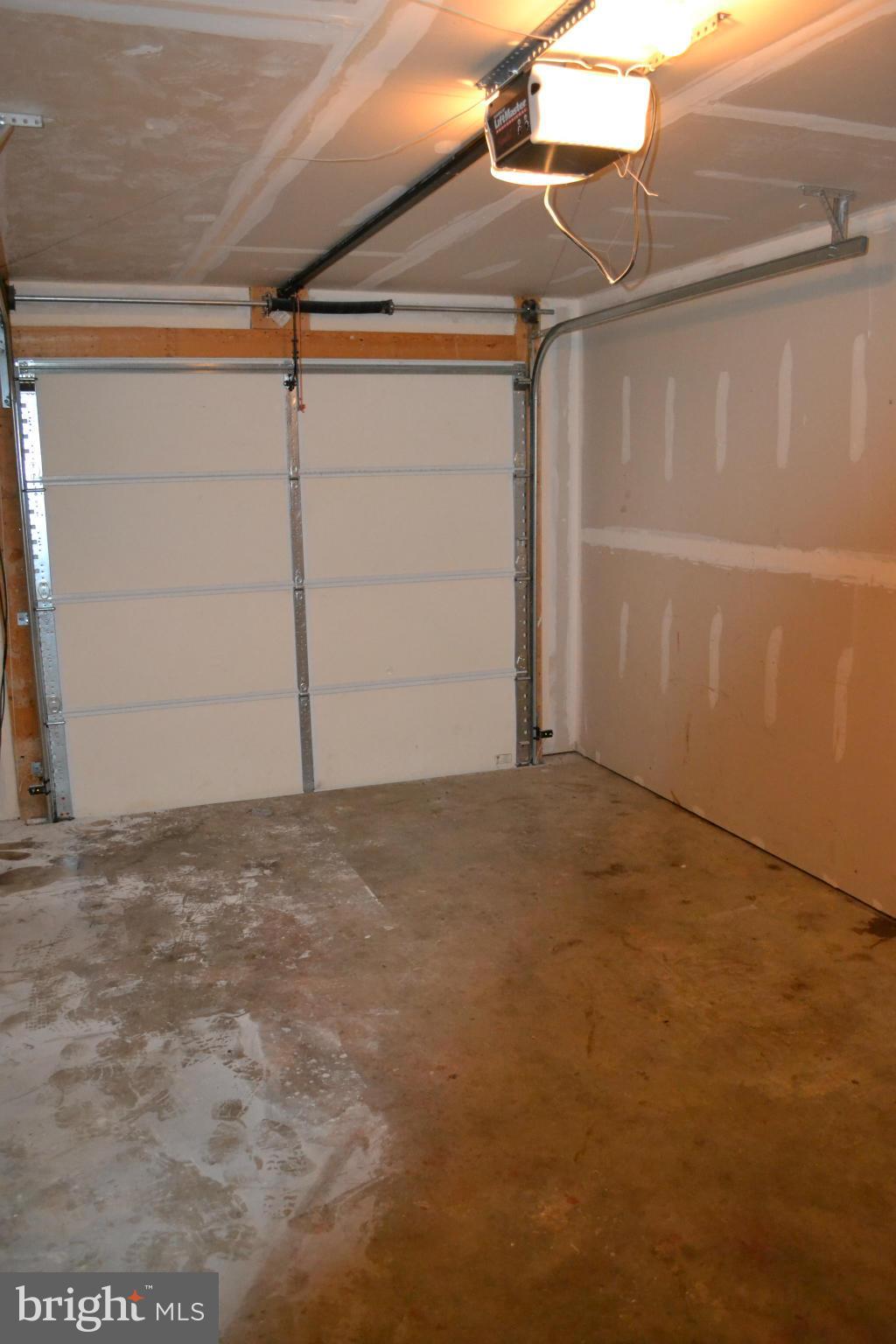 MILLS FARM - Residential