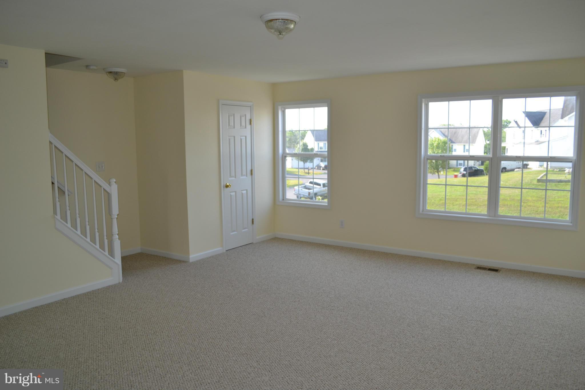 MILLS FARM - Residential