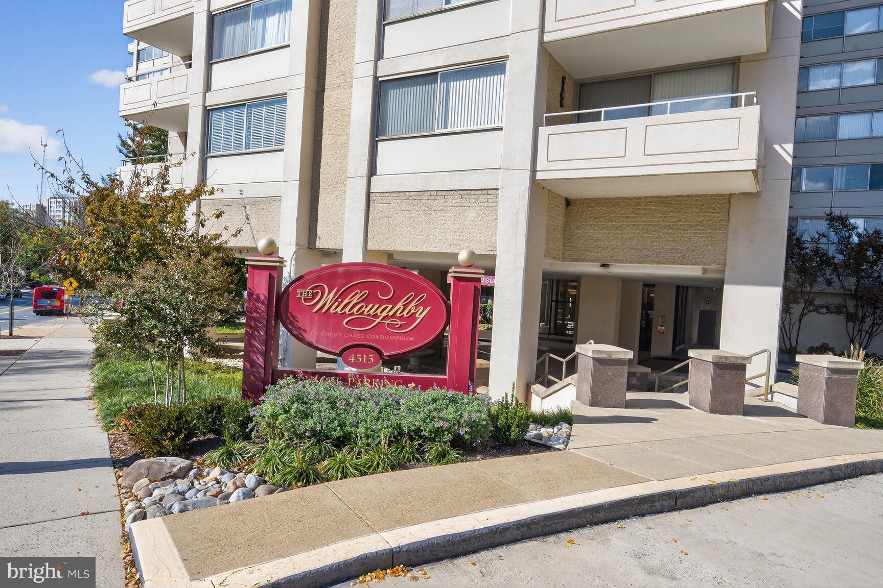 4515 WILLARD AVENUE 2105S