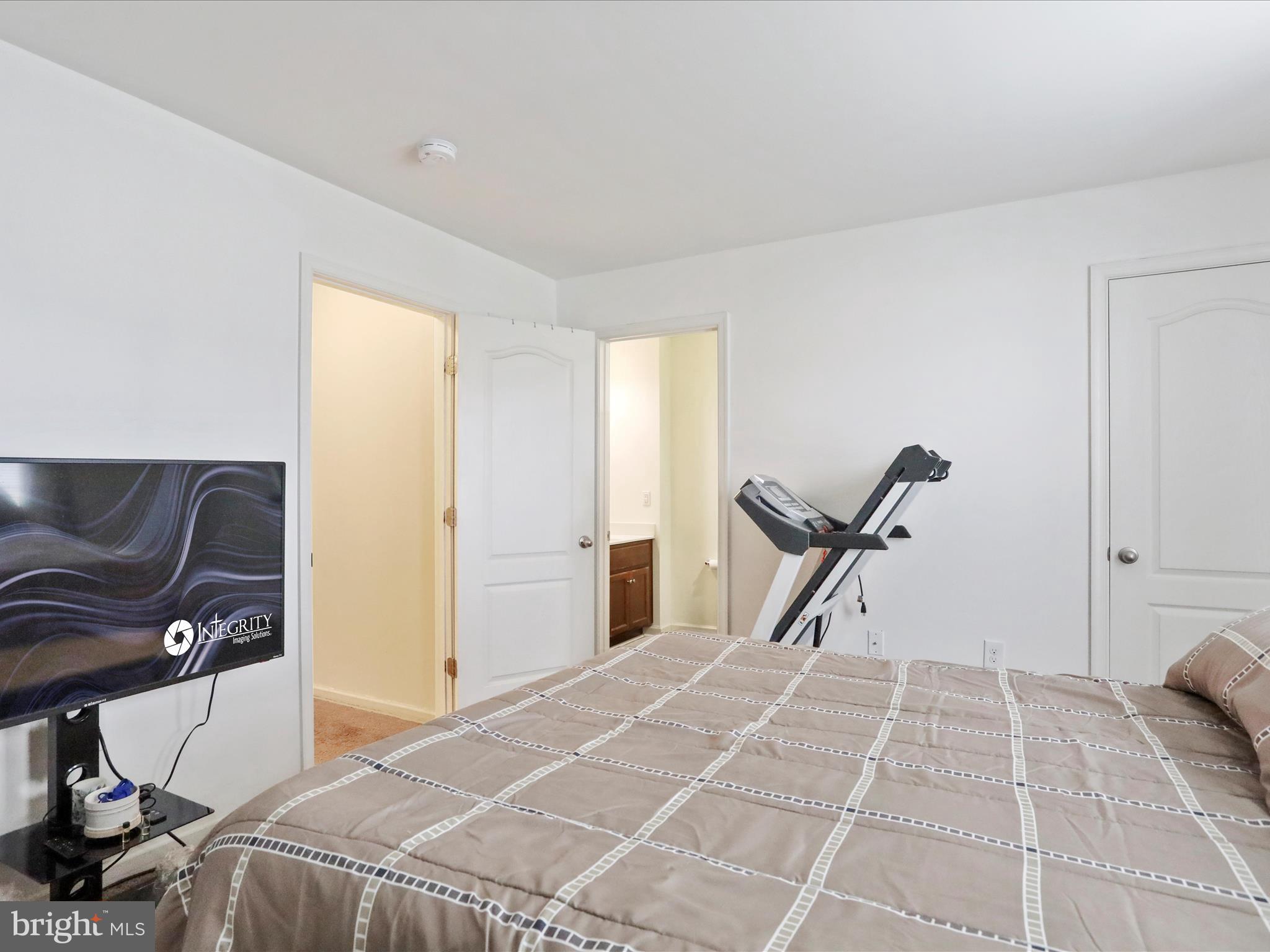 MANOR PARK - Residential