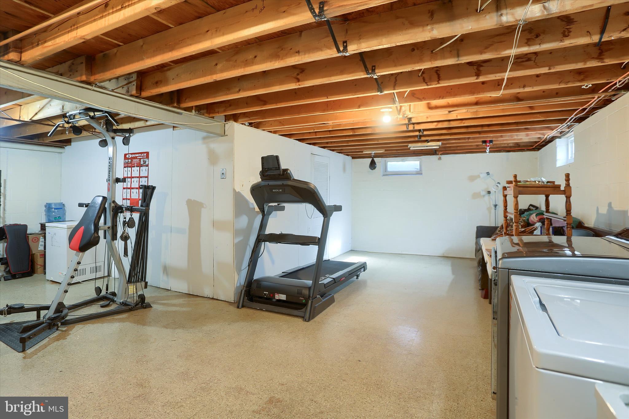 COUNTRY CLUB MANOR - Residential