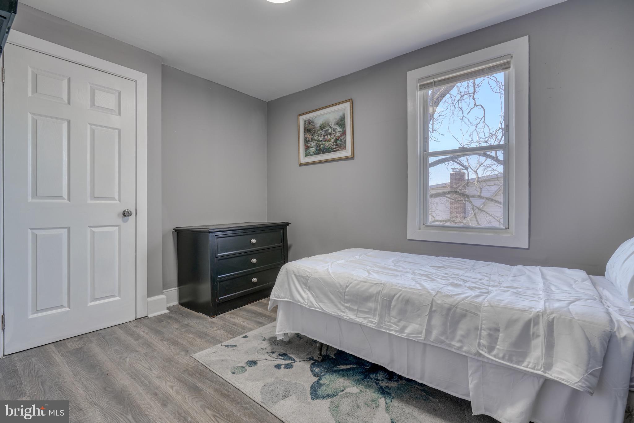 WEST ARLINGTON - Residential