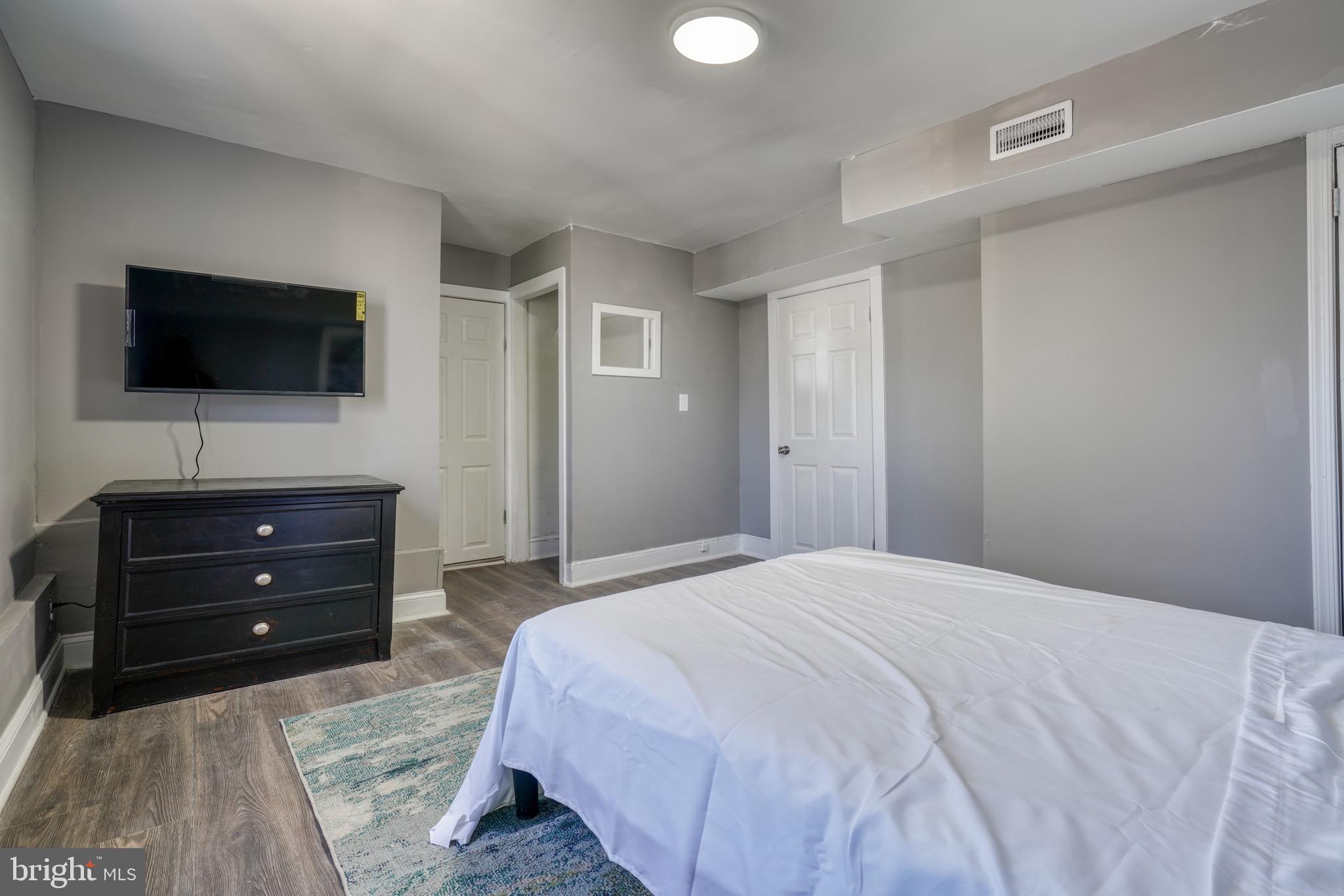 WEST ARLINGTON - Residential