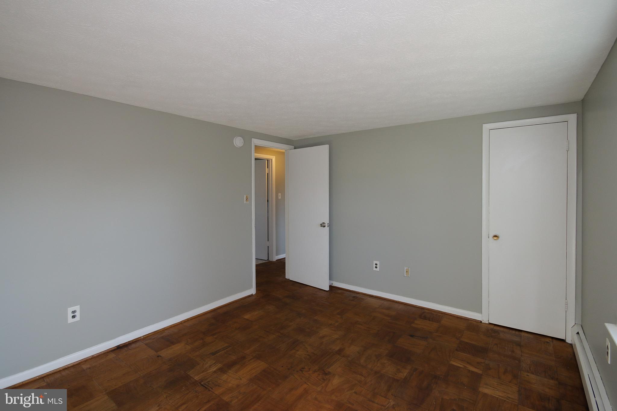 HYATTSVILLE - Residential