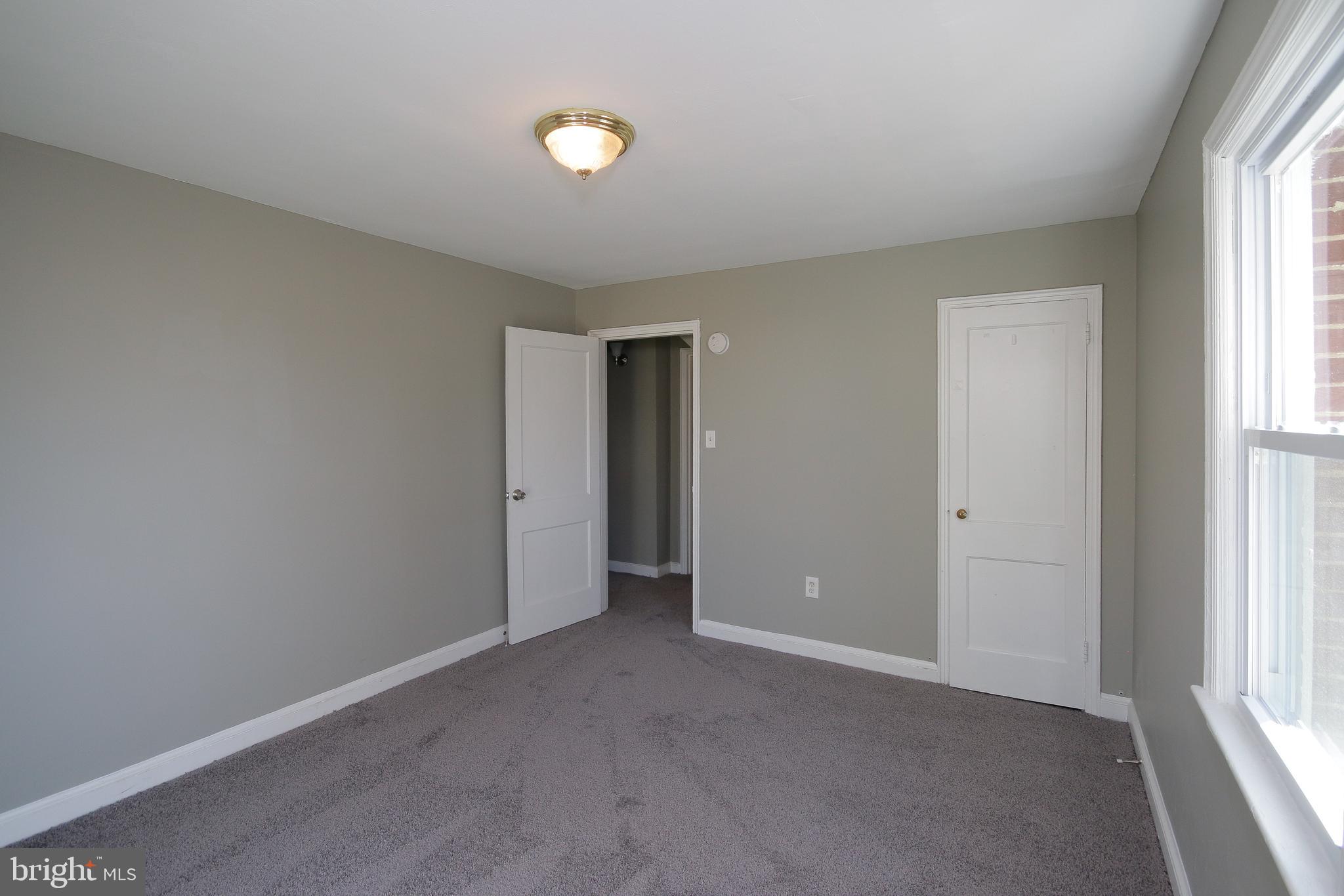 HYATTSVILLE - Residential