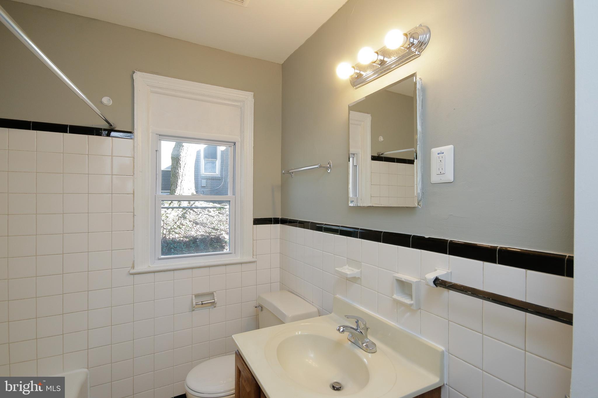 HYATTSVILLE - Residential