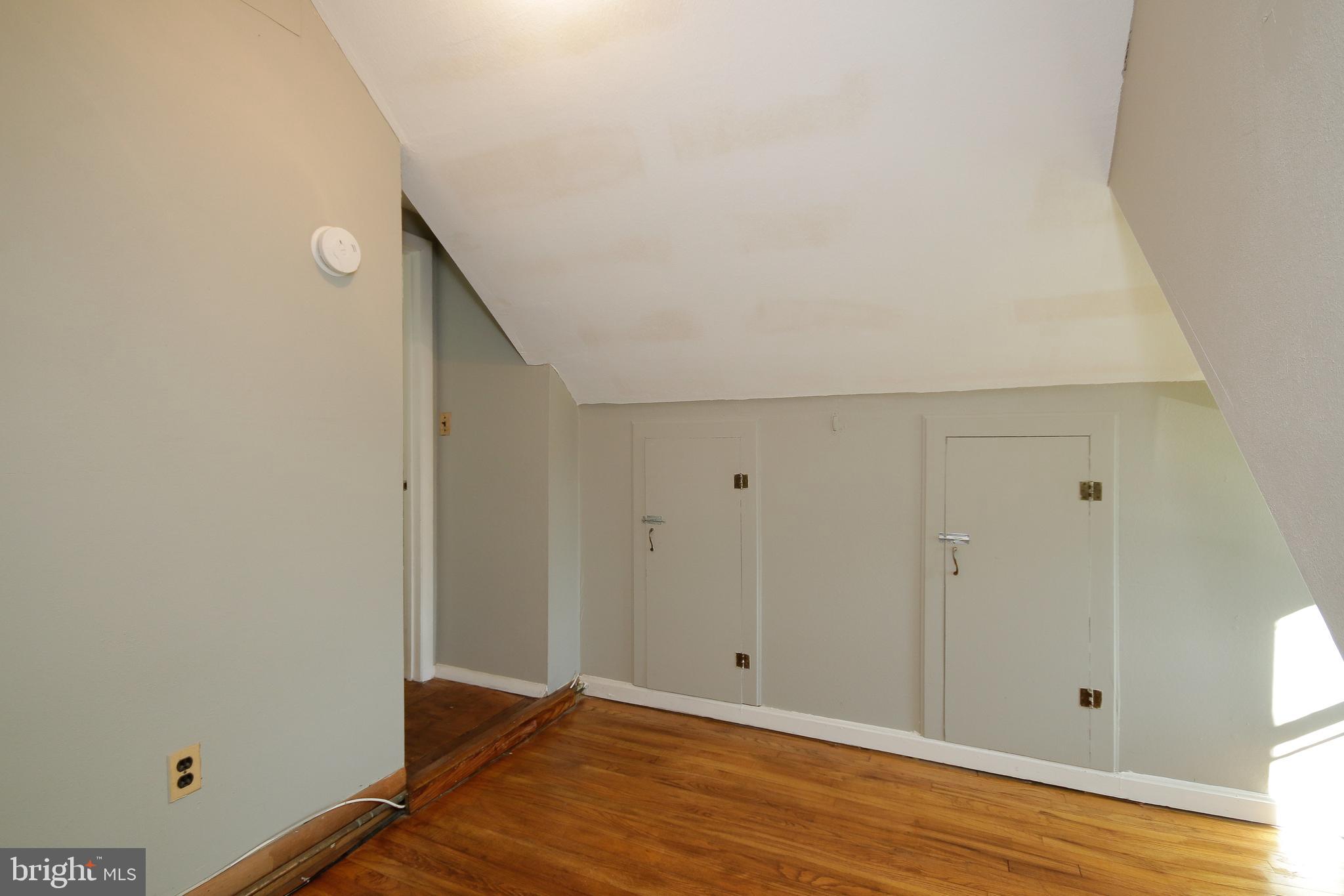 HYATTSVILLE - Residential