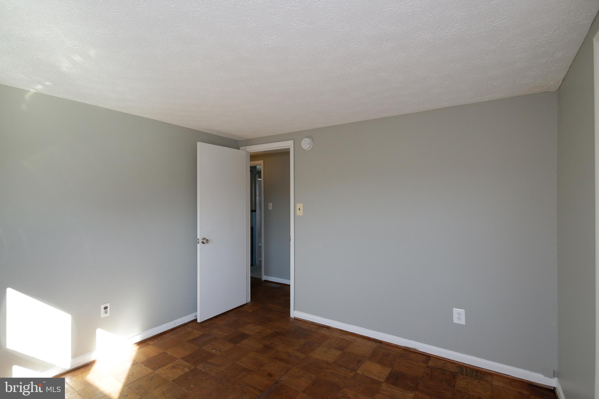 HYATTSVILLE - Residential